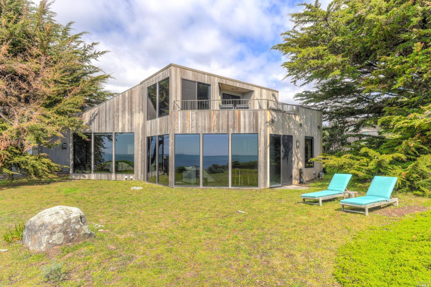 40303 Foremast Rd