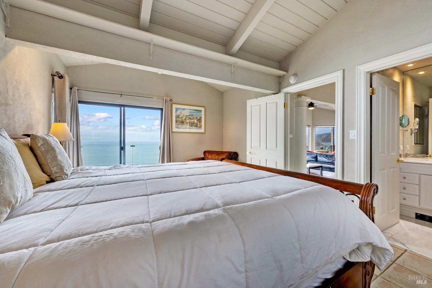 38470 Robinson Reef Dr