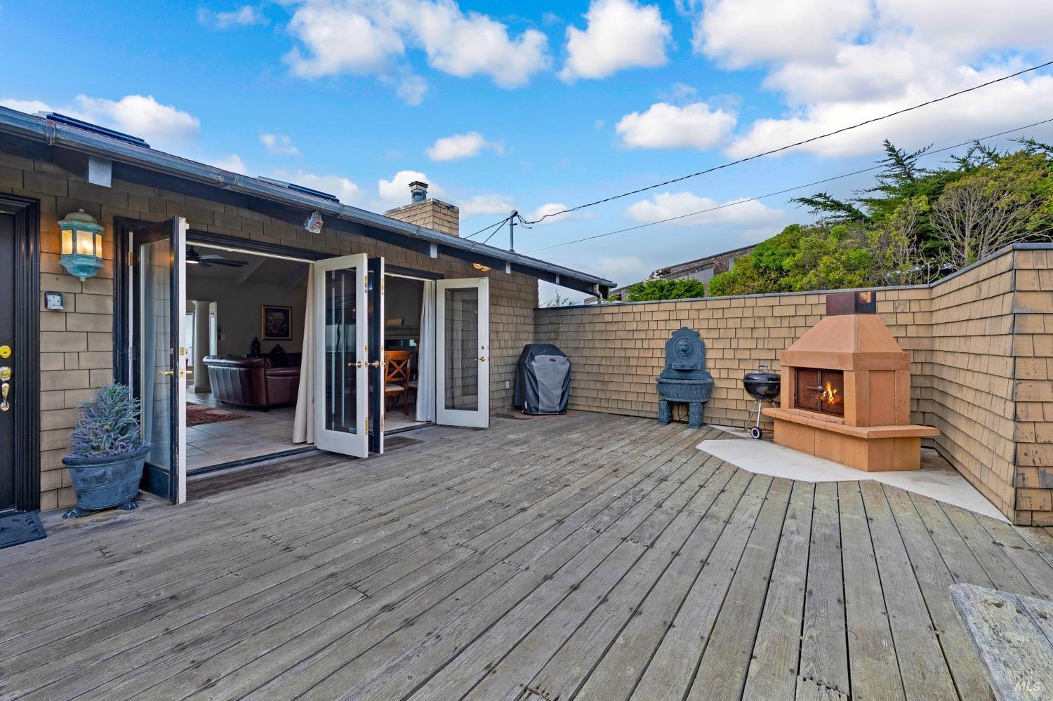 38470 Robinson Reef Dr