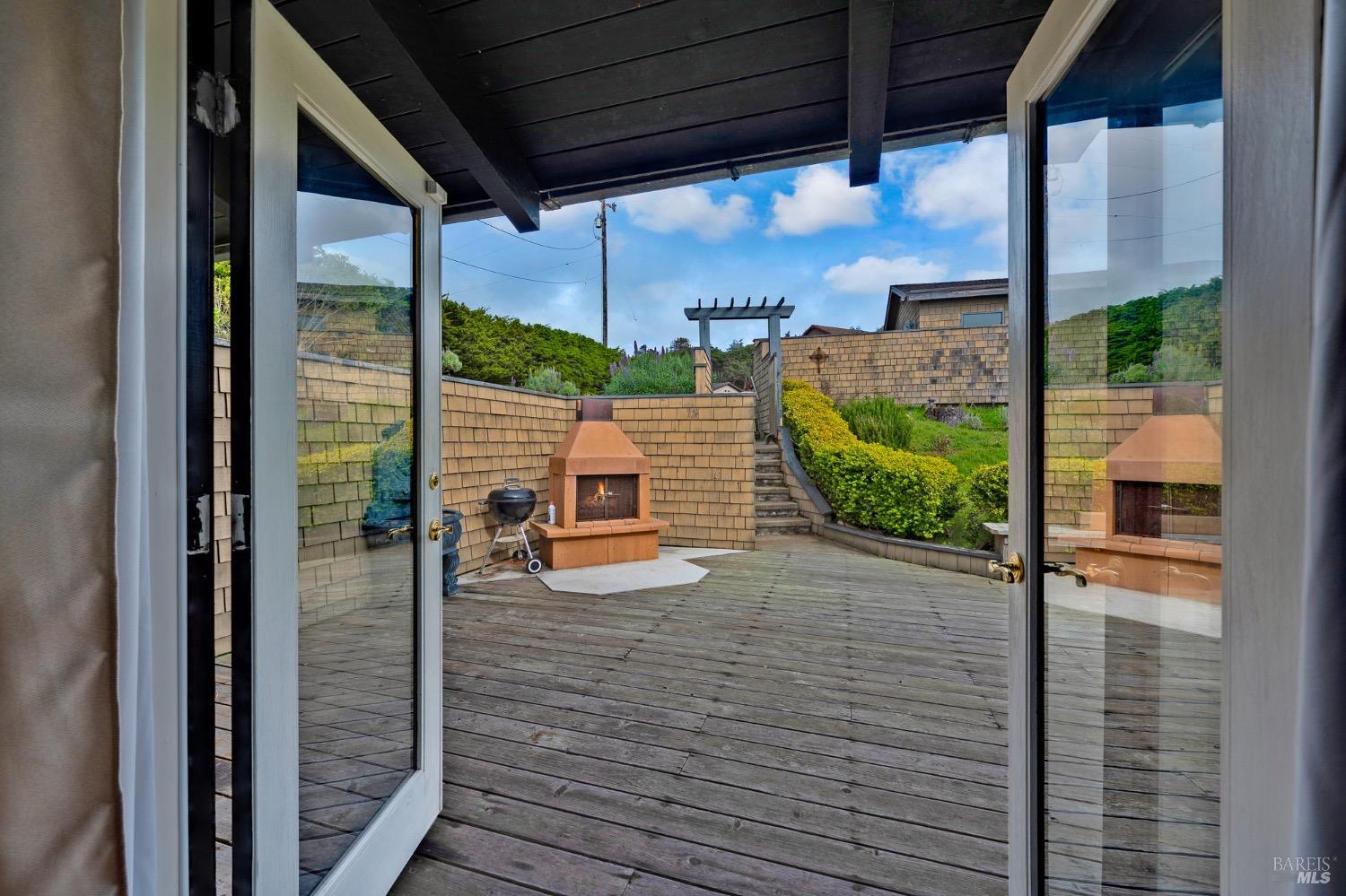 38470 Robinson Reef Dr