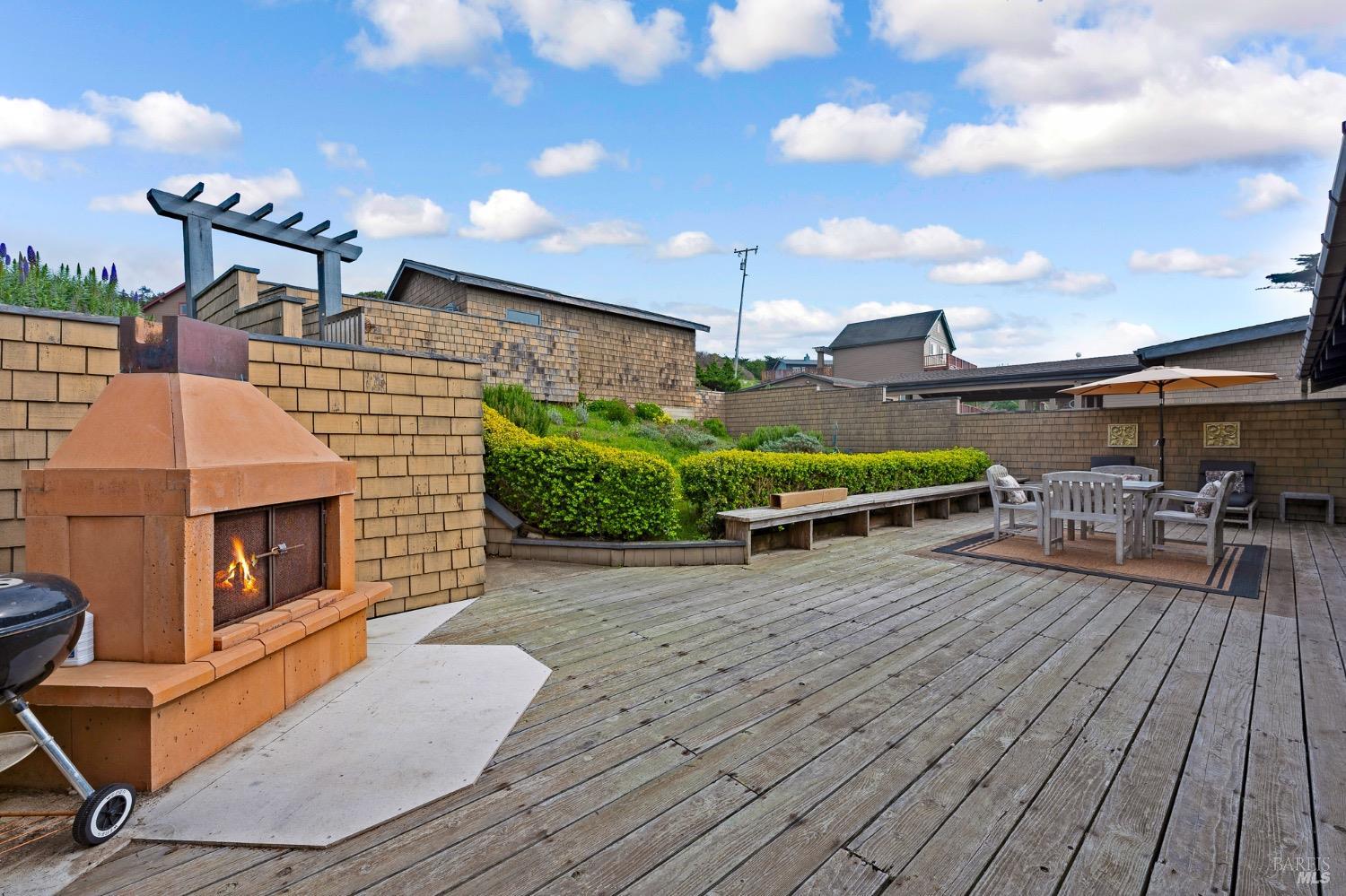 38470 Robinson Reef Dr