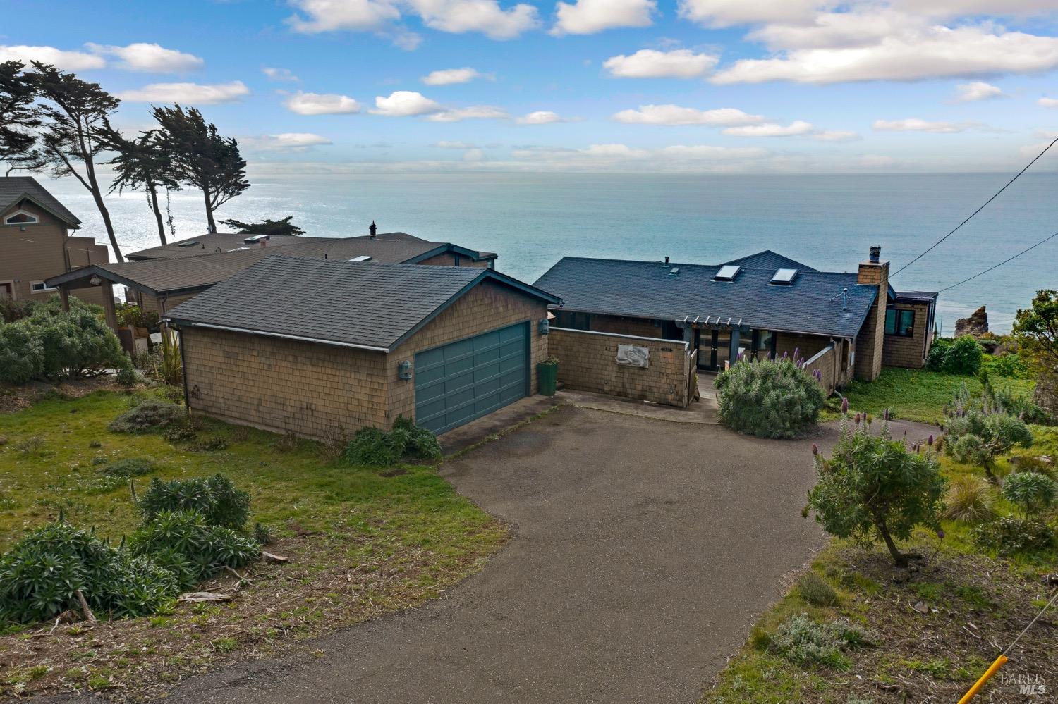 38470 Robinson Reef Dr