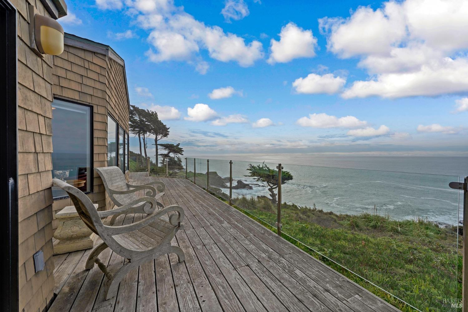 38470 Robinson Reef Dr