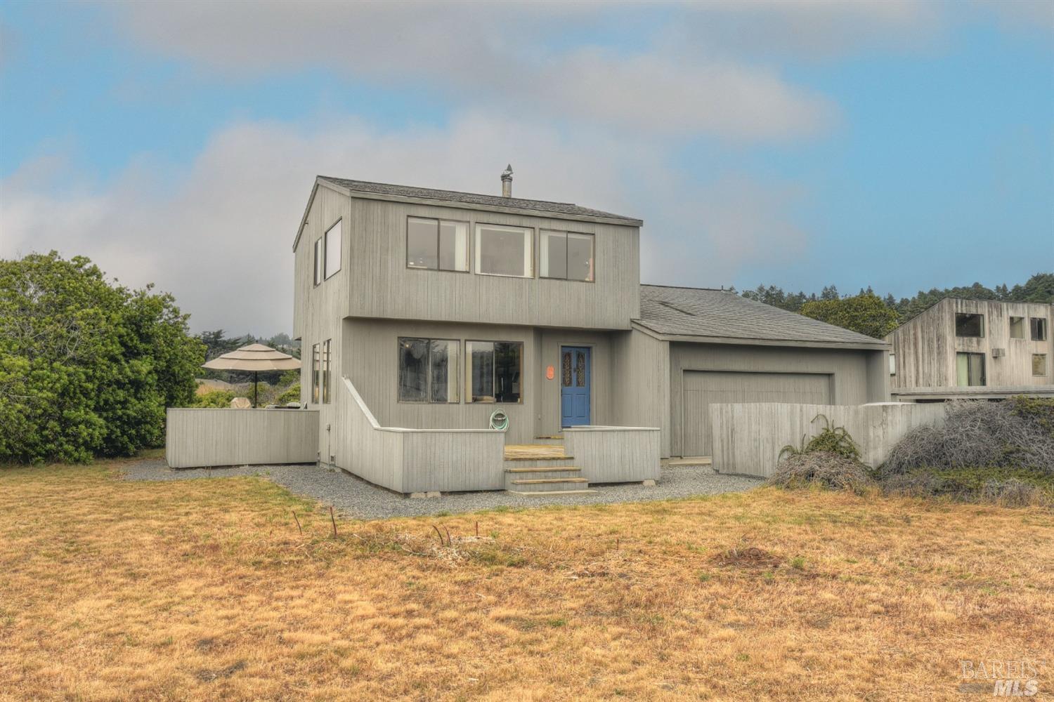 63 Sea Meadow Dr
