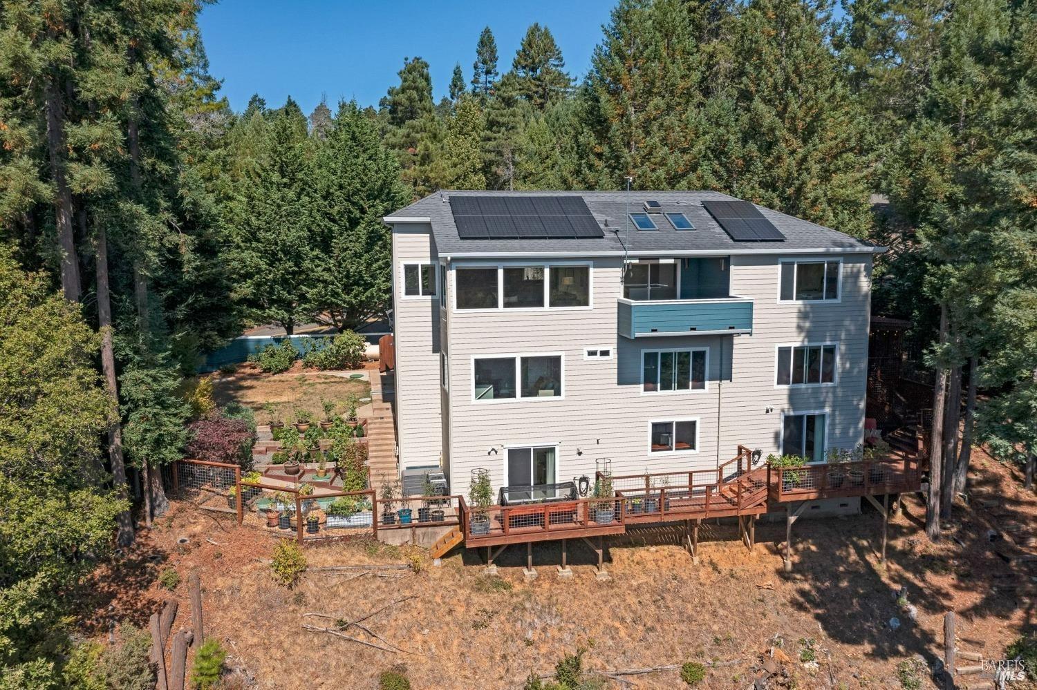 45860 Sunset Dr