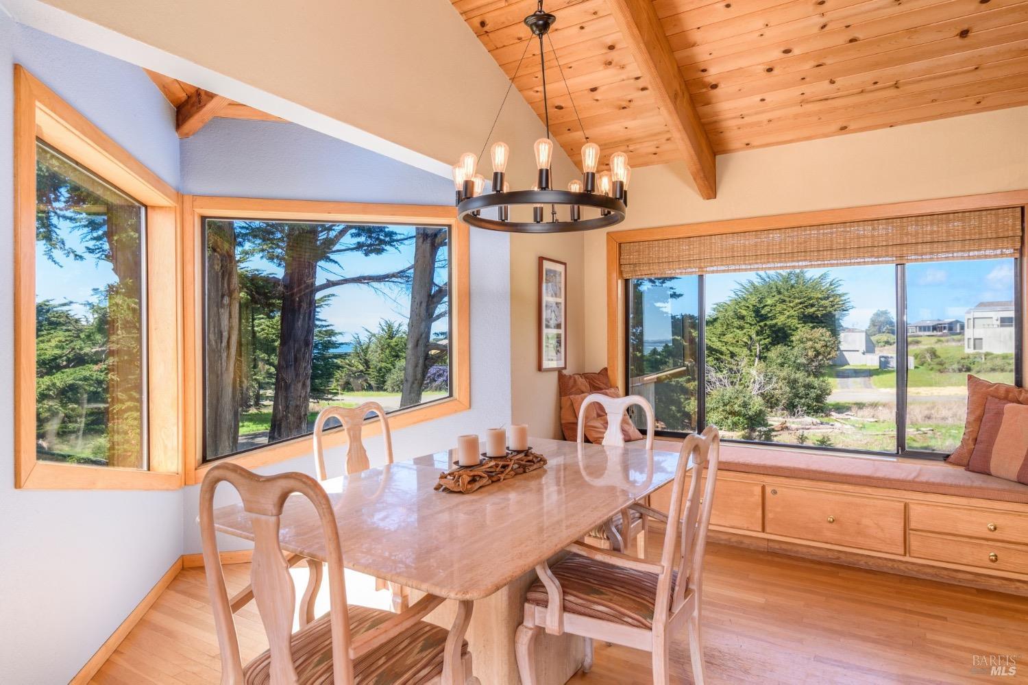287 Bluff Reach