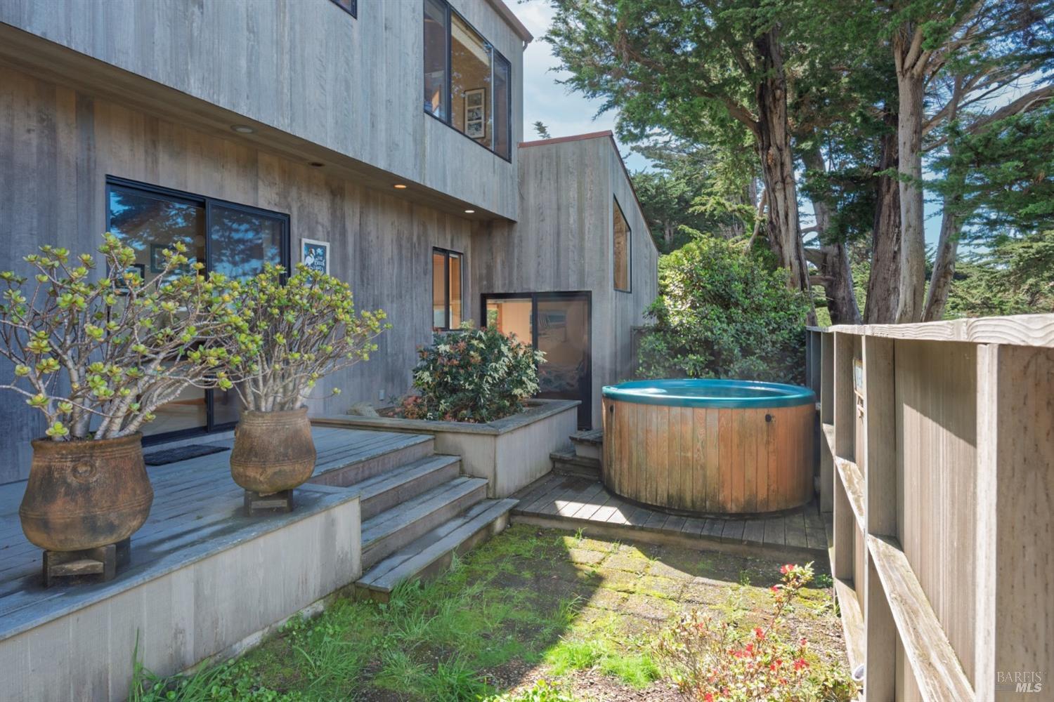 287 Bluff Reach