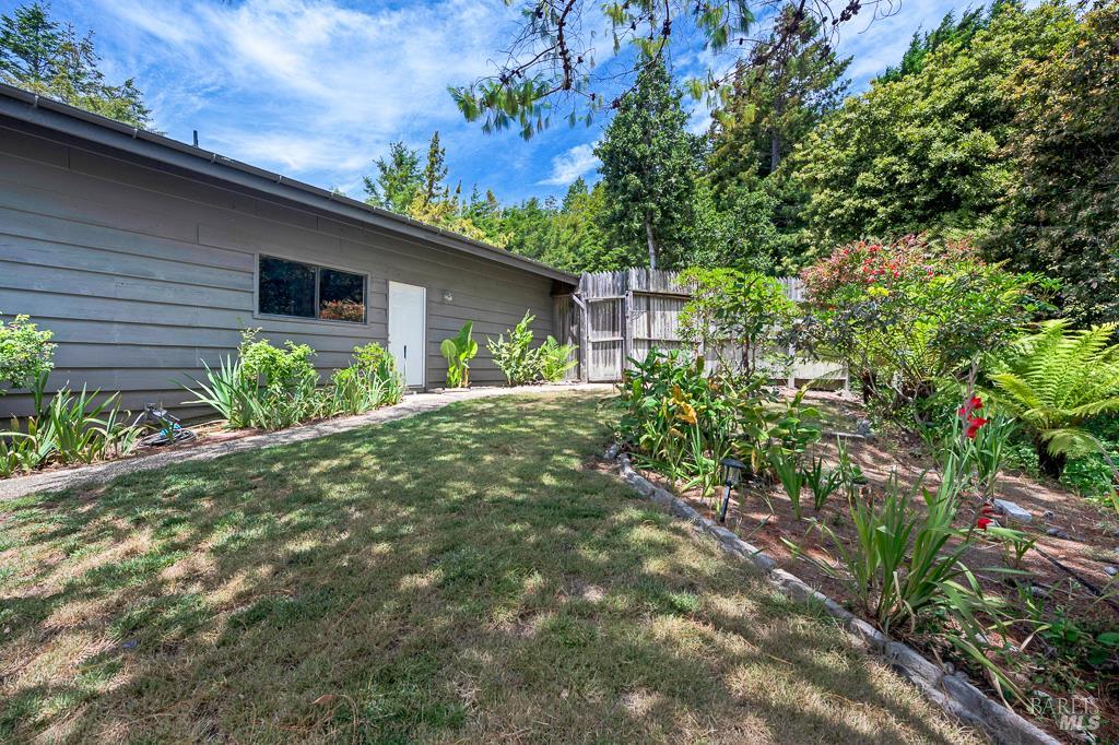 37275 Glennen Dr