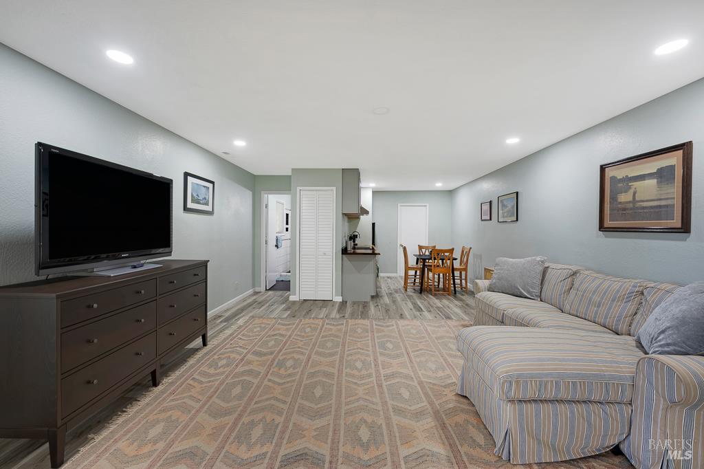 37275 Glennen Dr