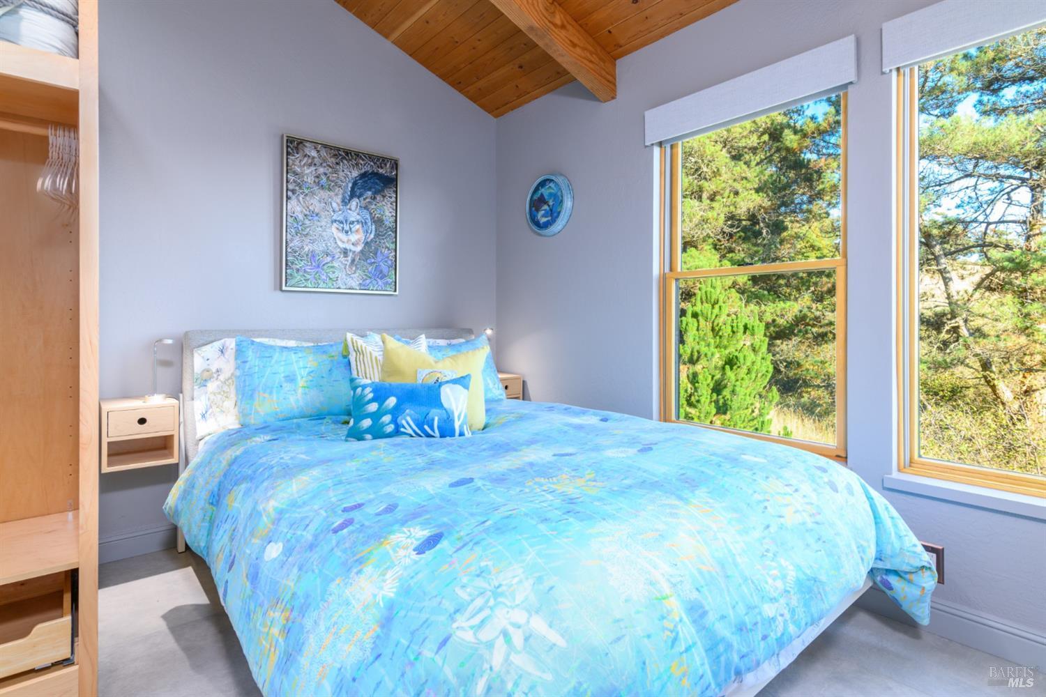 37944 Sentinel Close
