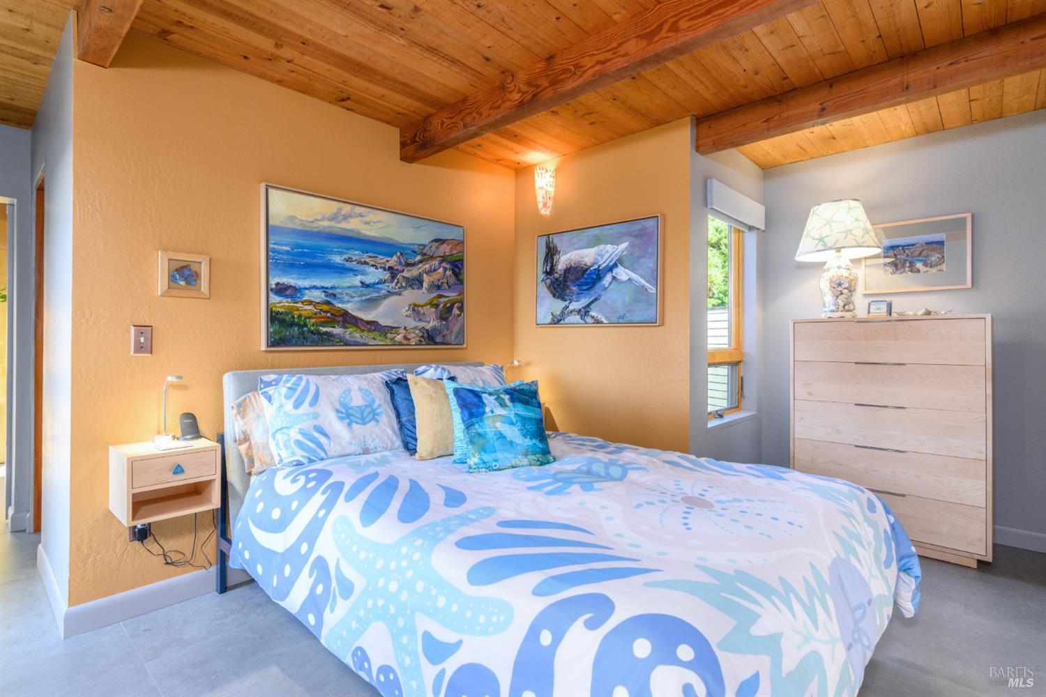 37944 Sentinel Close