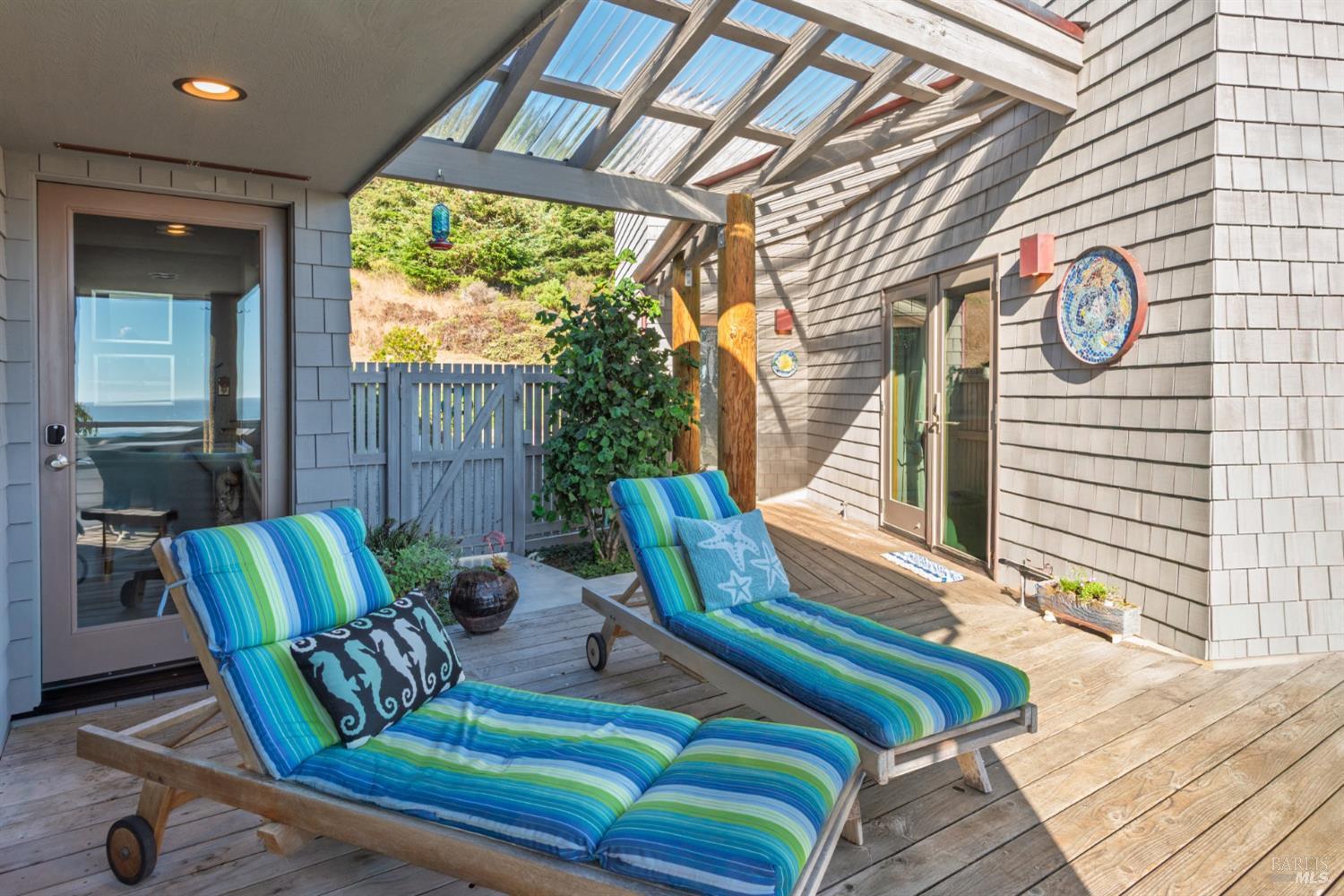 37944 Sentinel Close