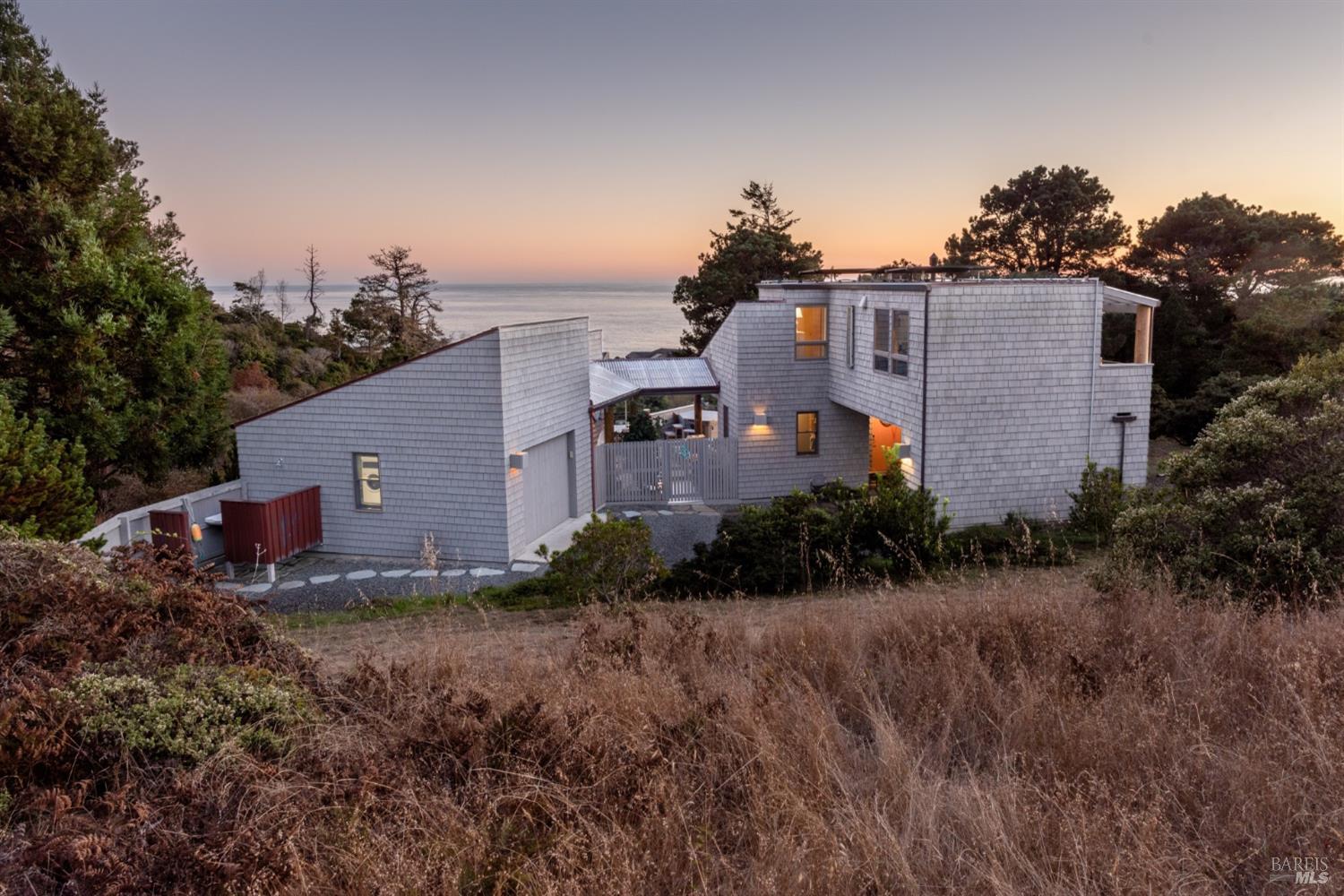 37944 Sentinel Close
