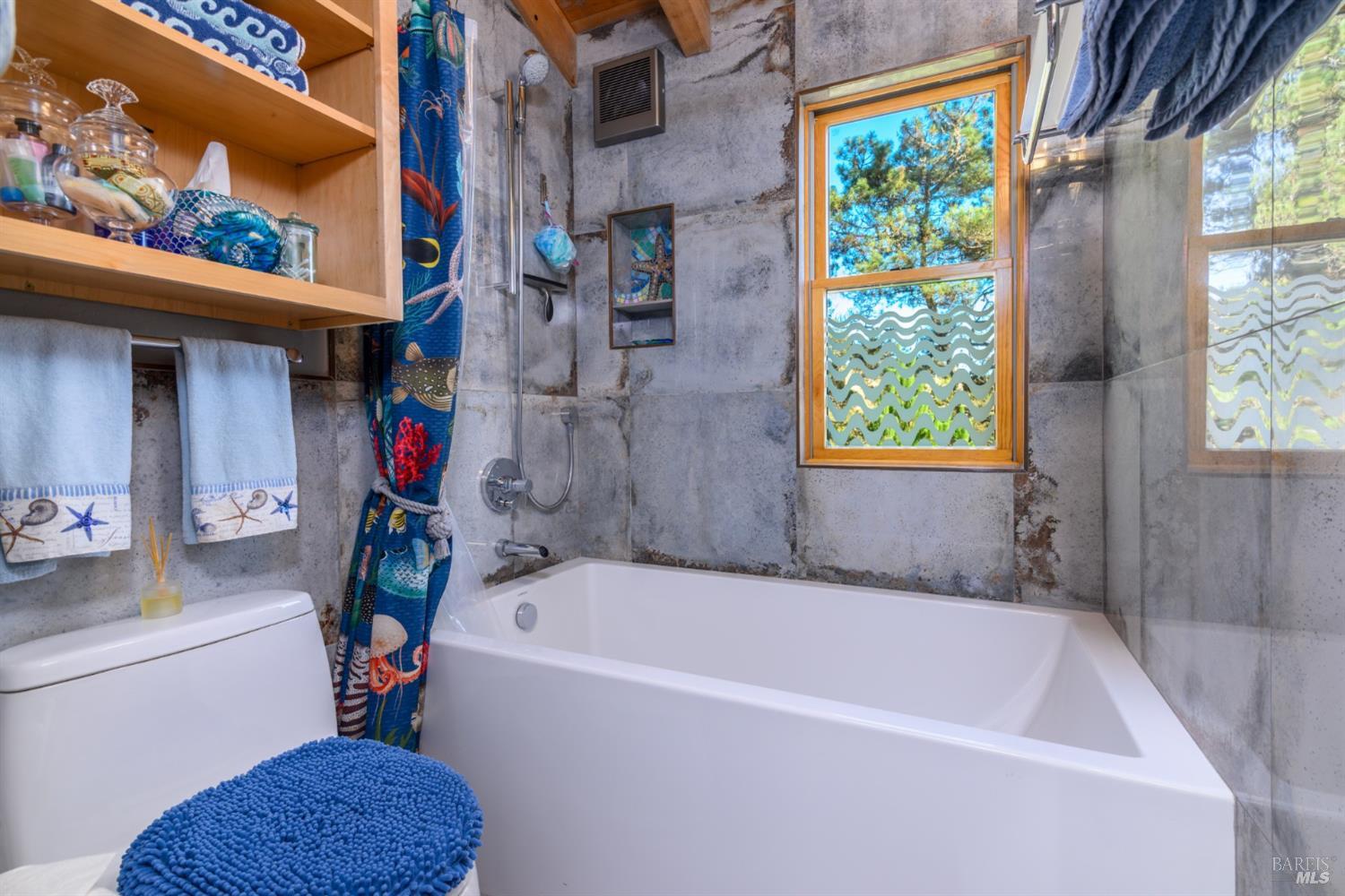 37944 Sentinel Close