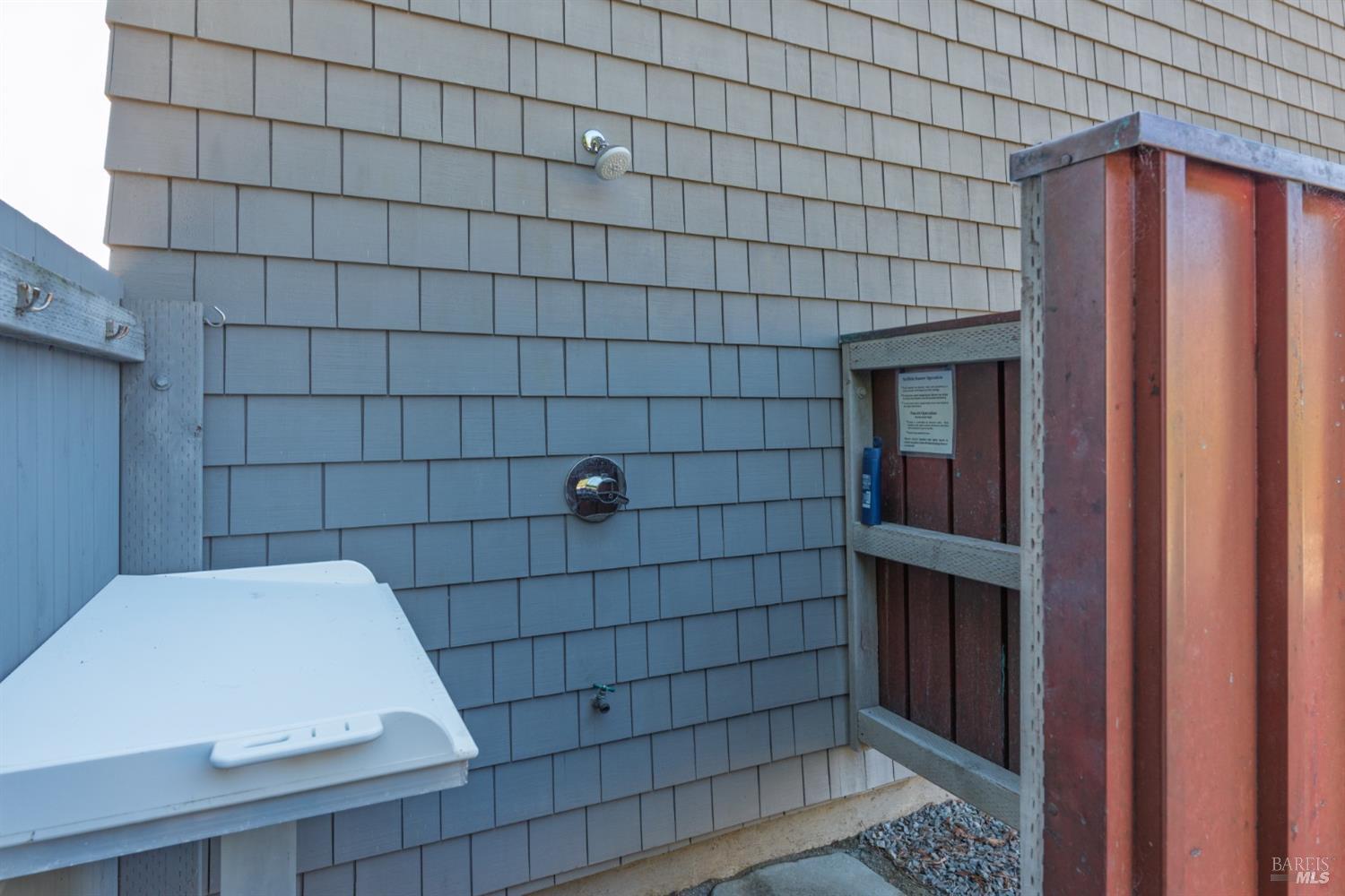 37944 Sentinel Close