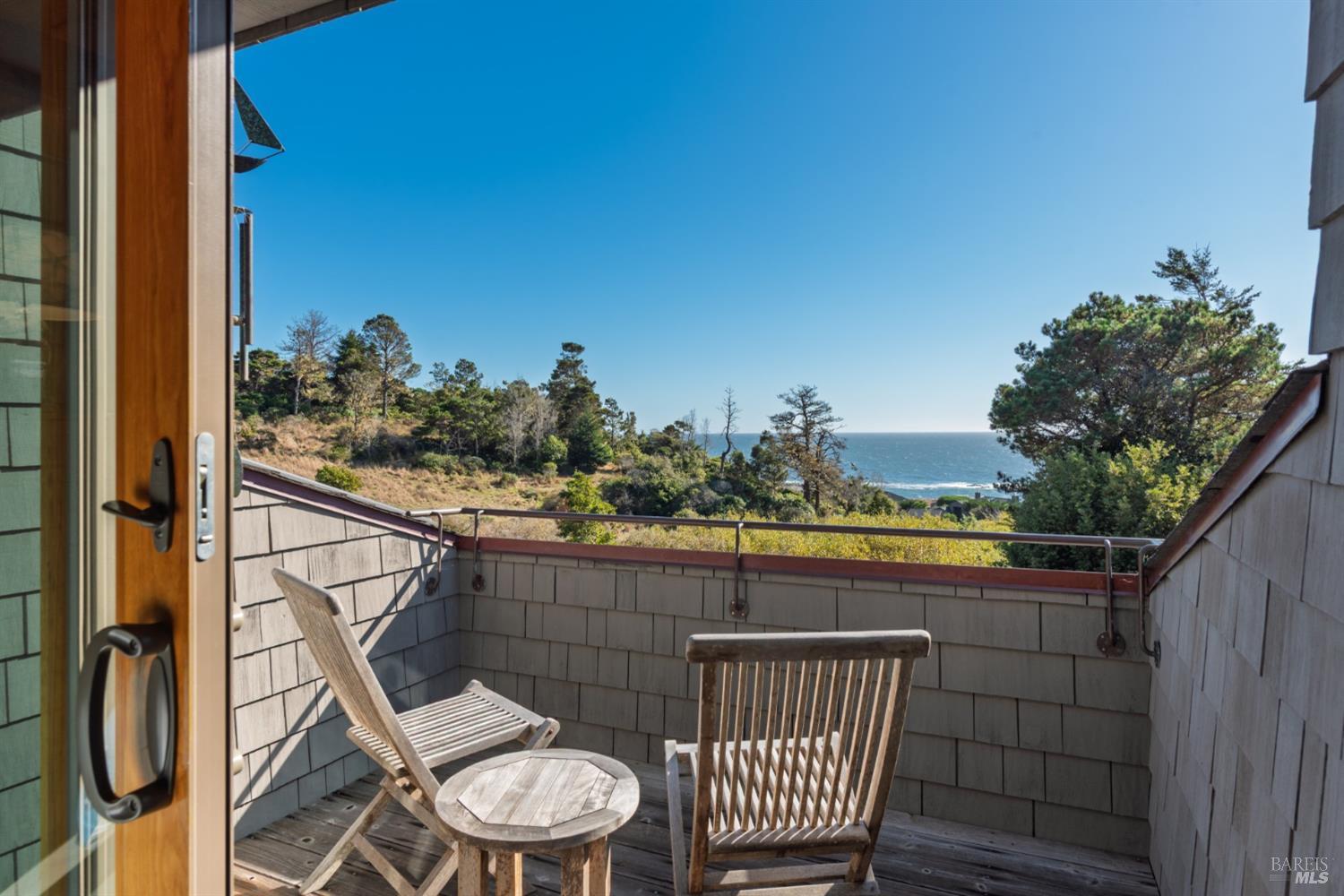37944 Sentinel Close