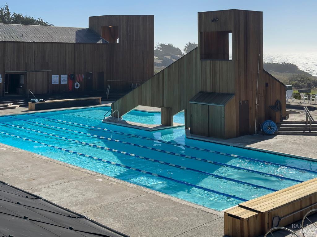 38065 Foothill Close