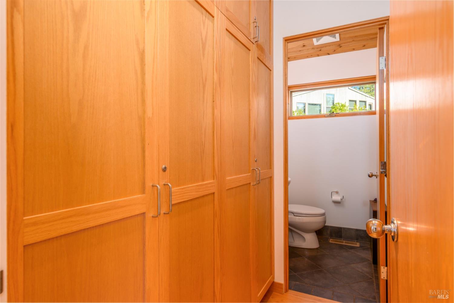 350 Conifer Close Road