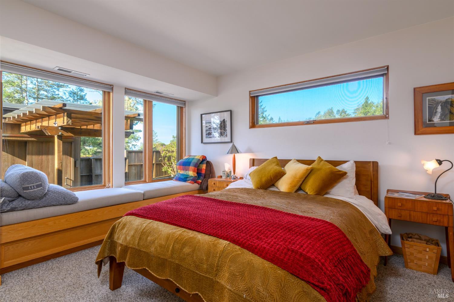 350 Conifer Close Road