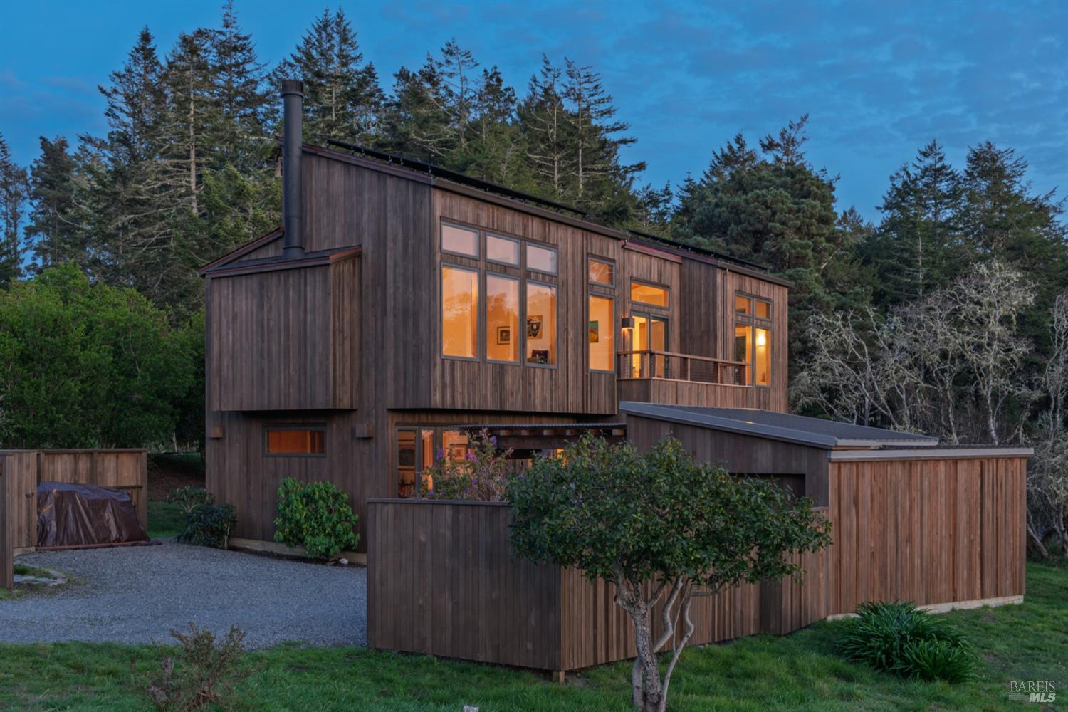 350 Conifer Close Road