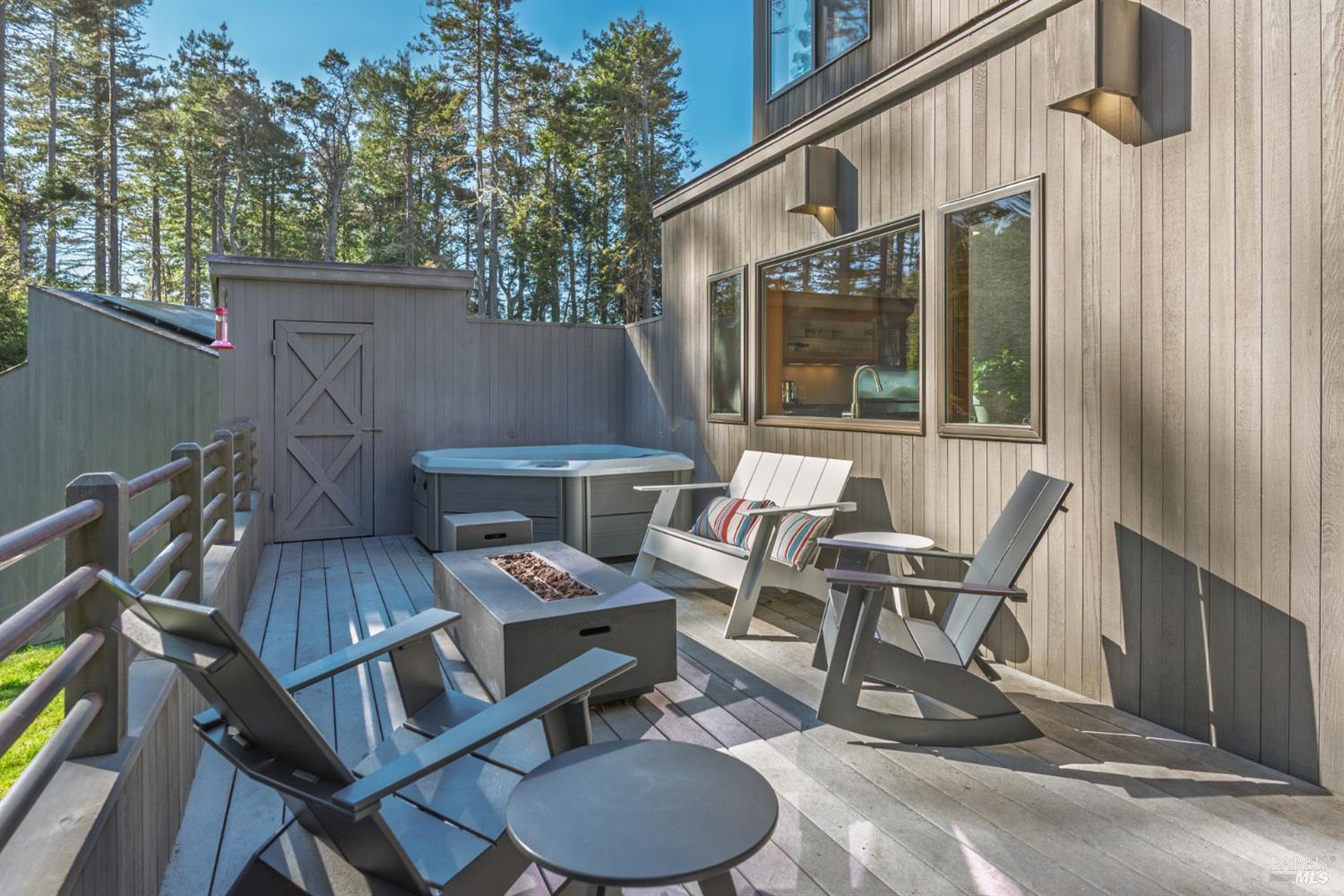135 Larkspur Close