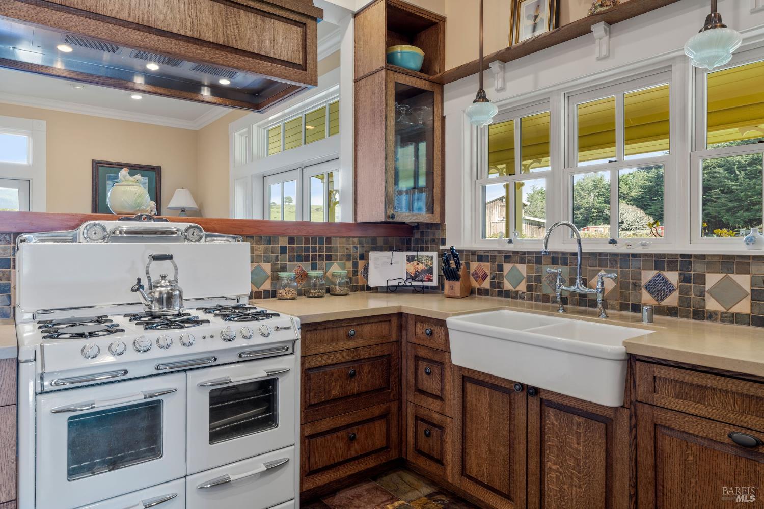 43700 Mountain View Road