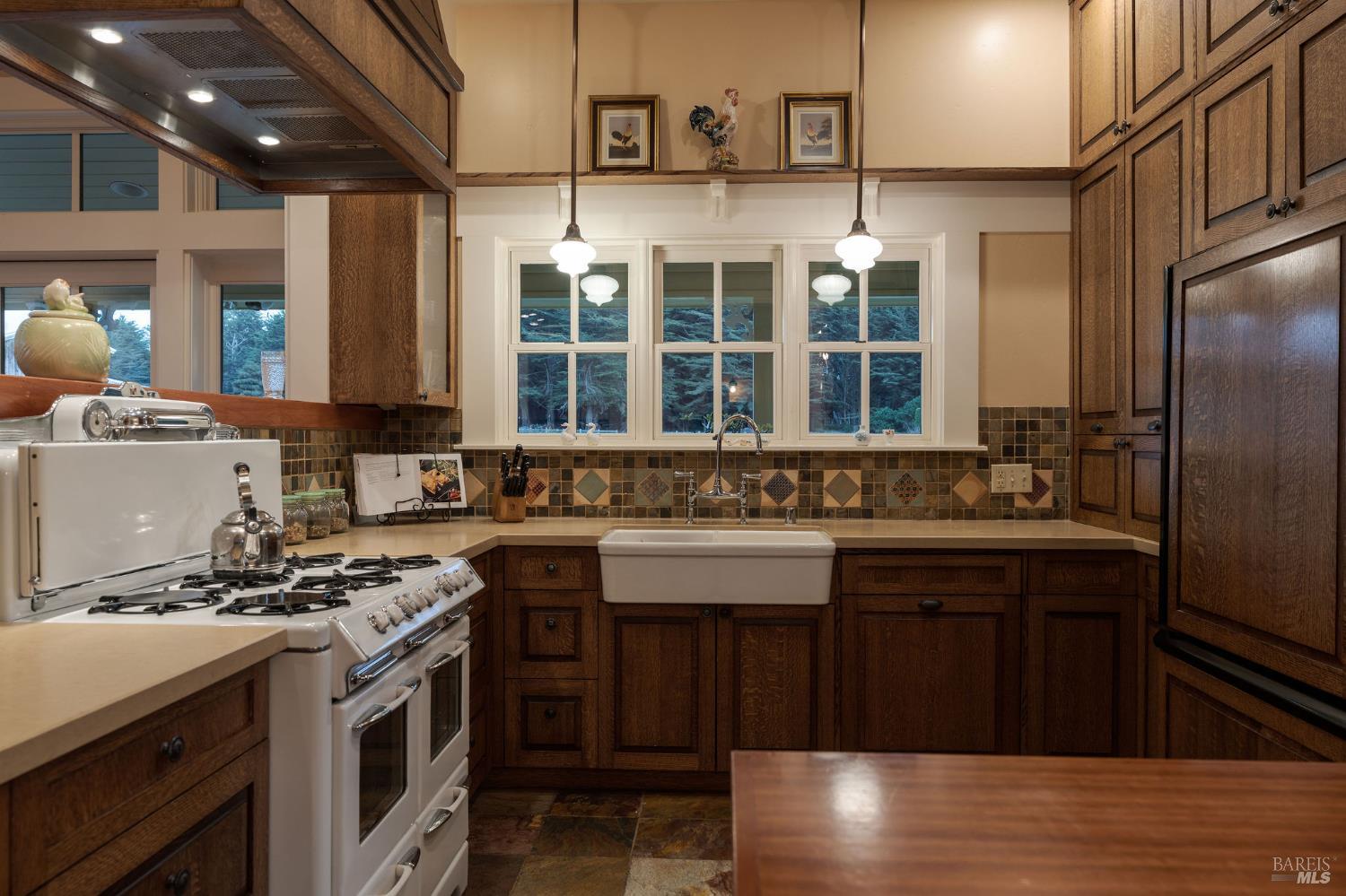 43700 Mountain View Road