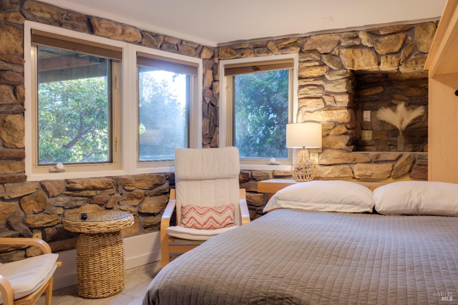 46800 Ocean View Drive