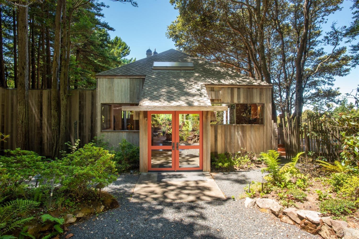 241 Moonraker Road