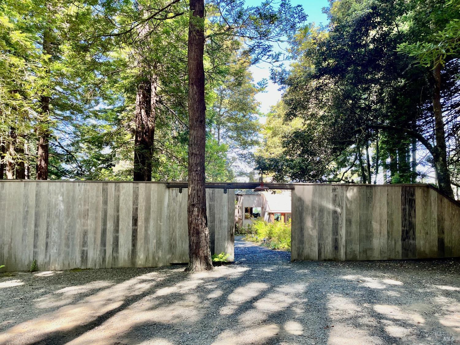 241 Moonraker Road