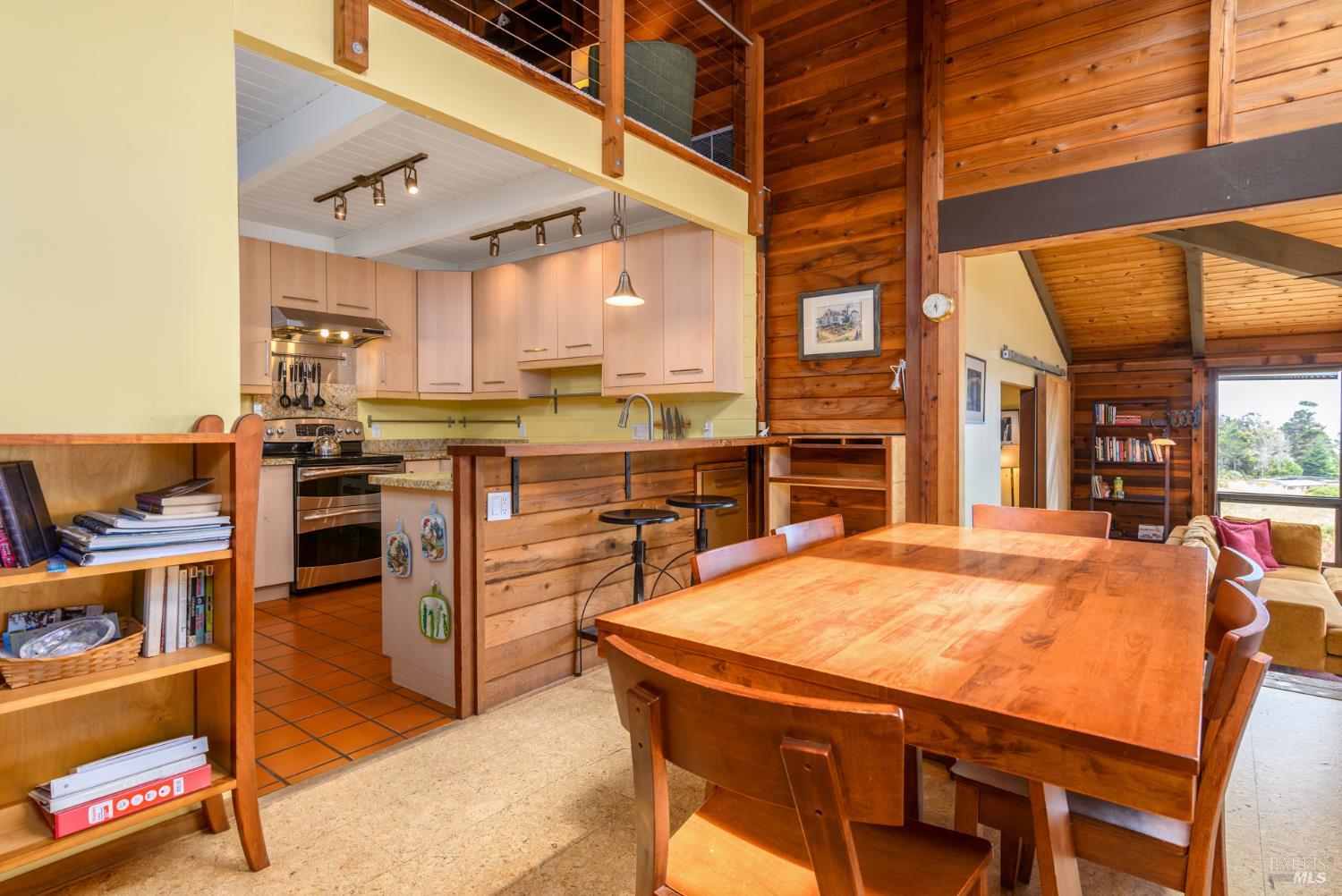 38020 Sentinel Close Road