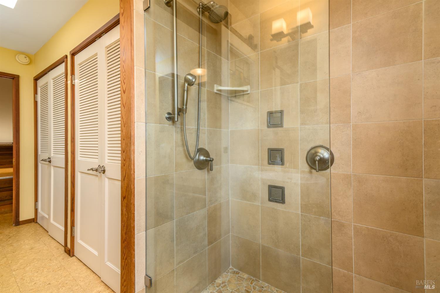 38020 Sentinel Close Road
