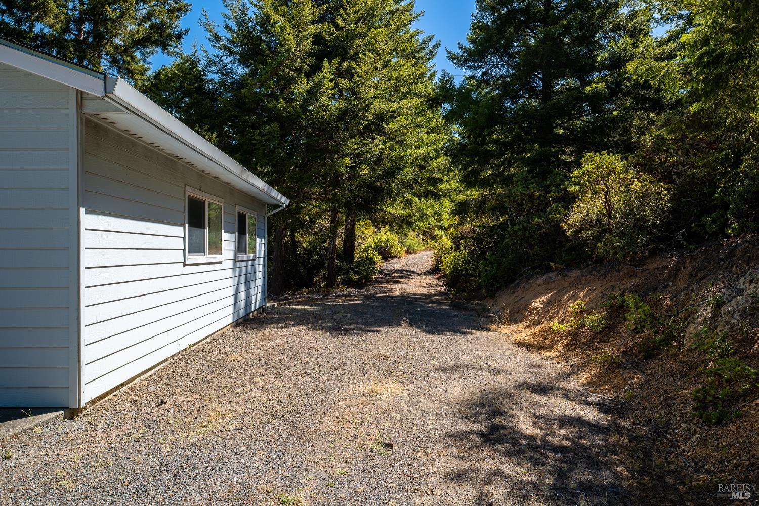 33416 Iversen Road