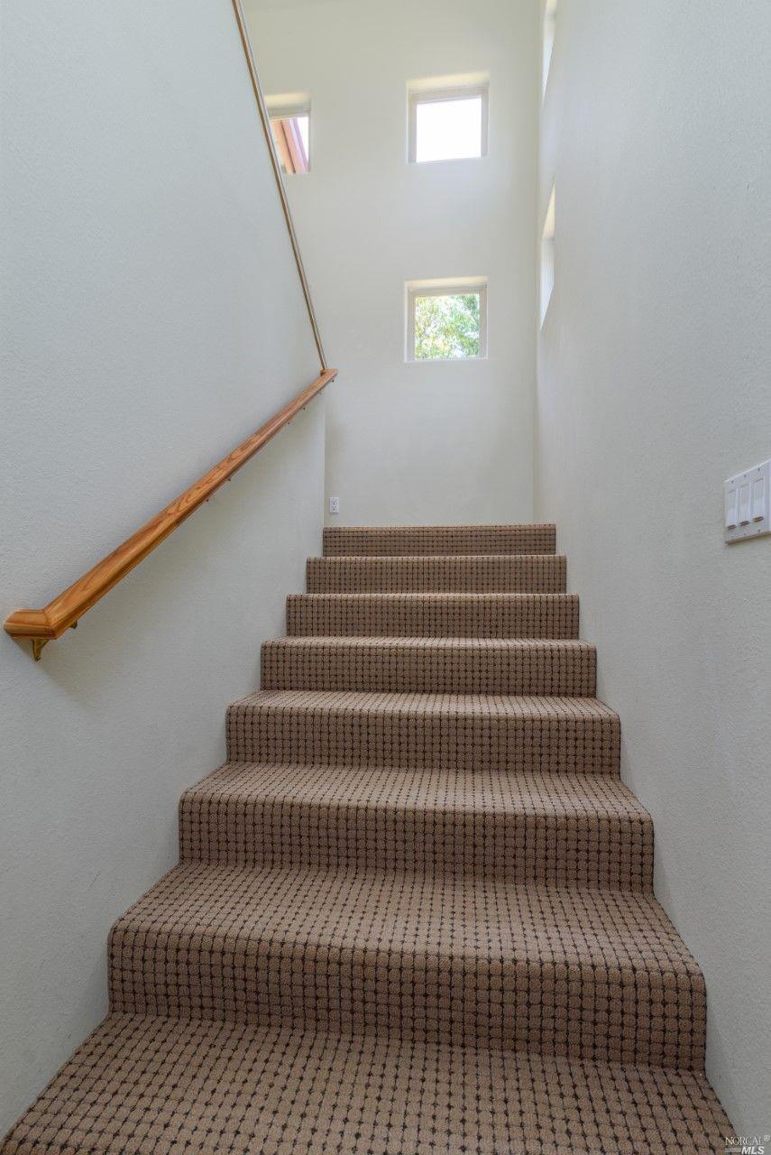 46400 Iversen Drive