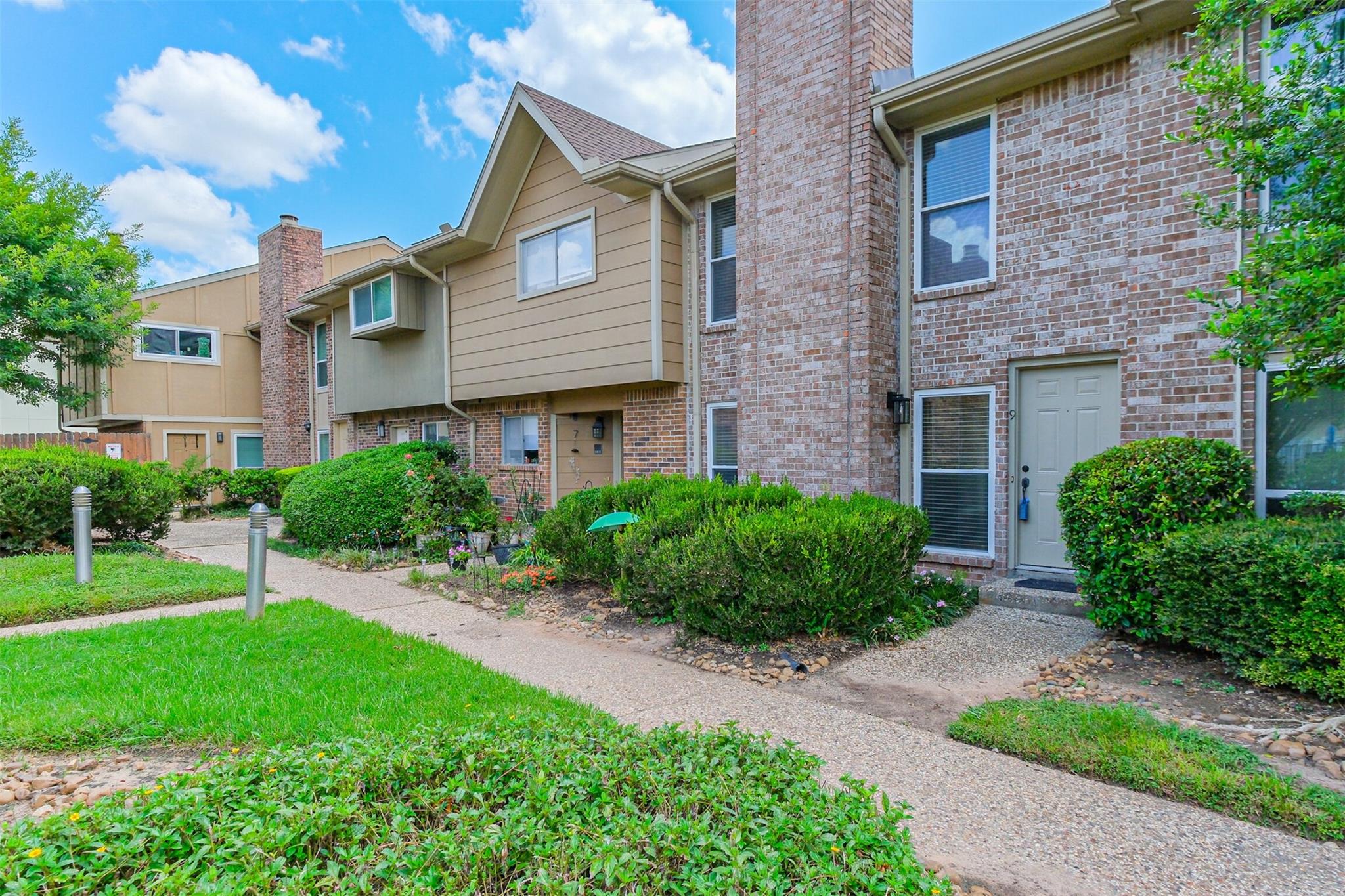 2507 Bering Drive # 9