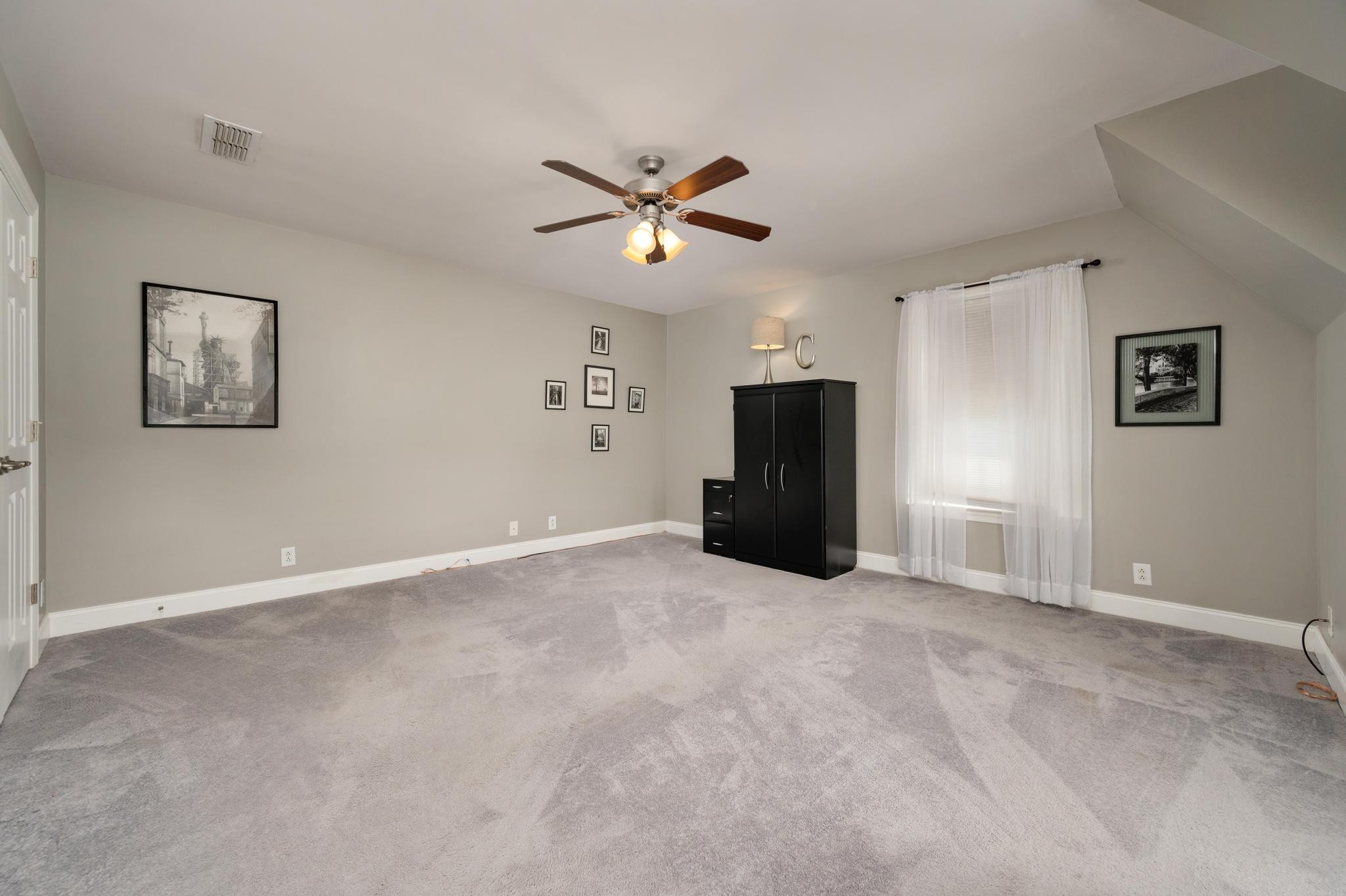 5239 Starnes Dr