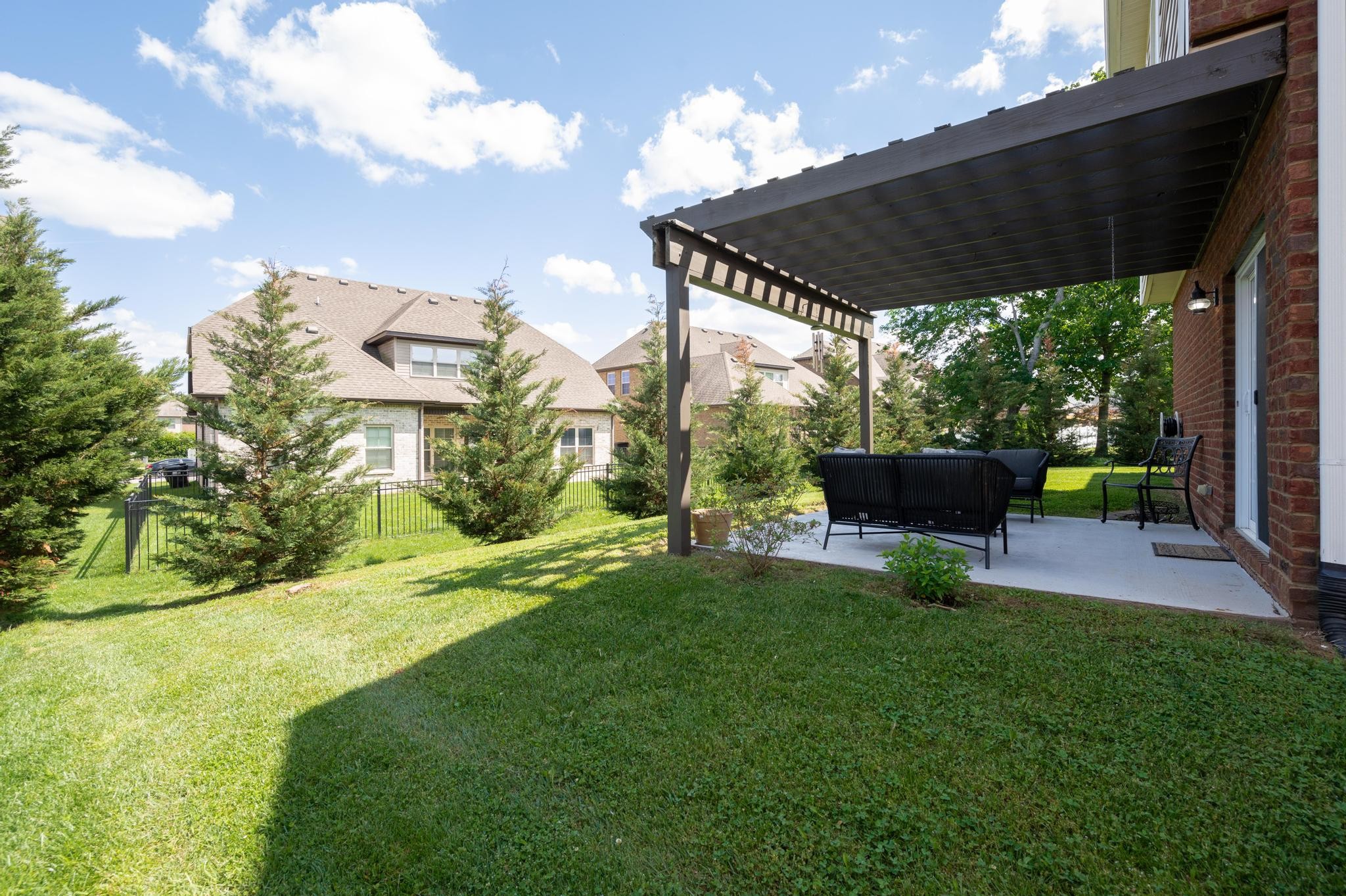 5239 Starnes Dr