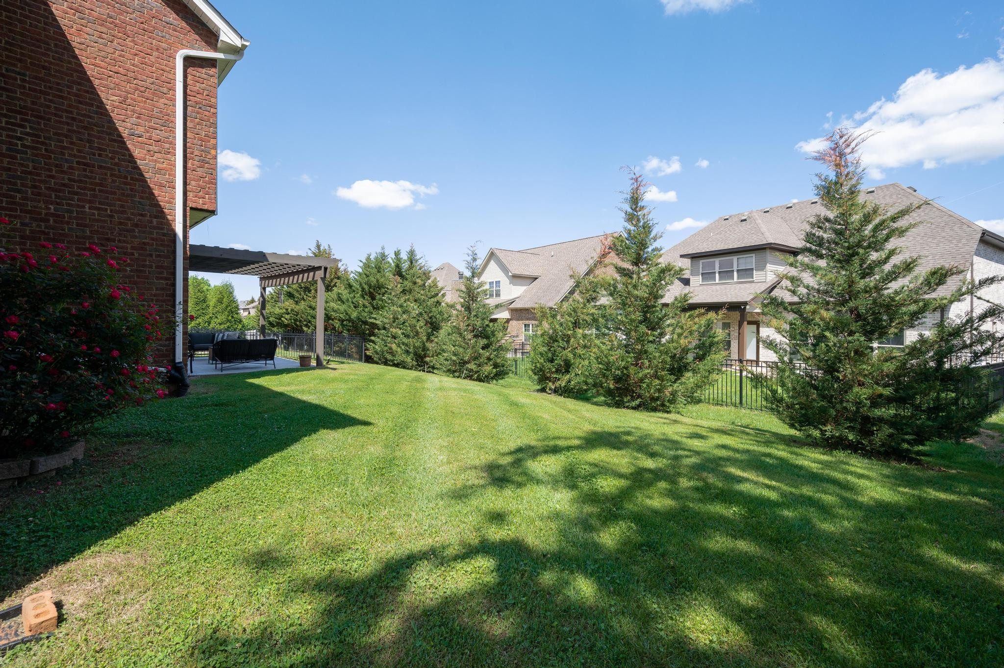 5239 Starnes Dr