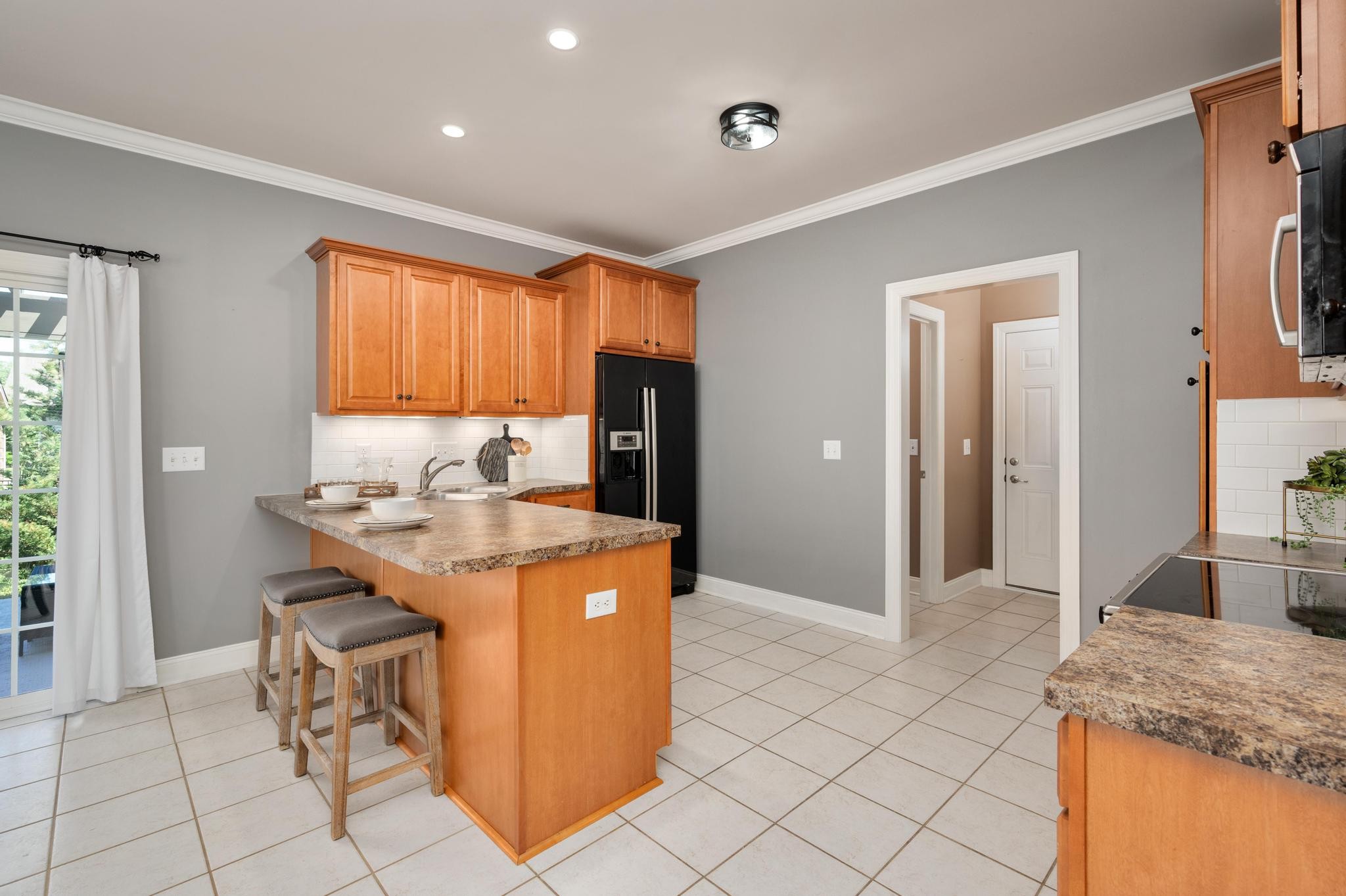 5239 Starnes Dr