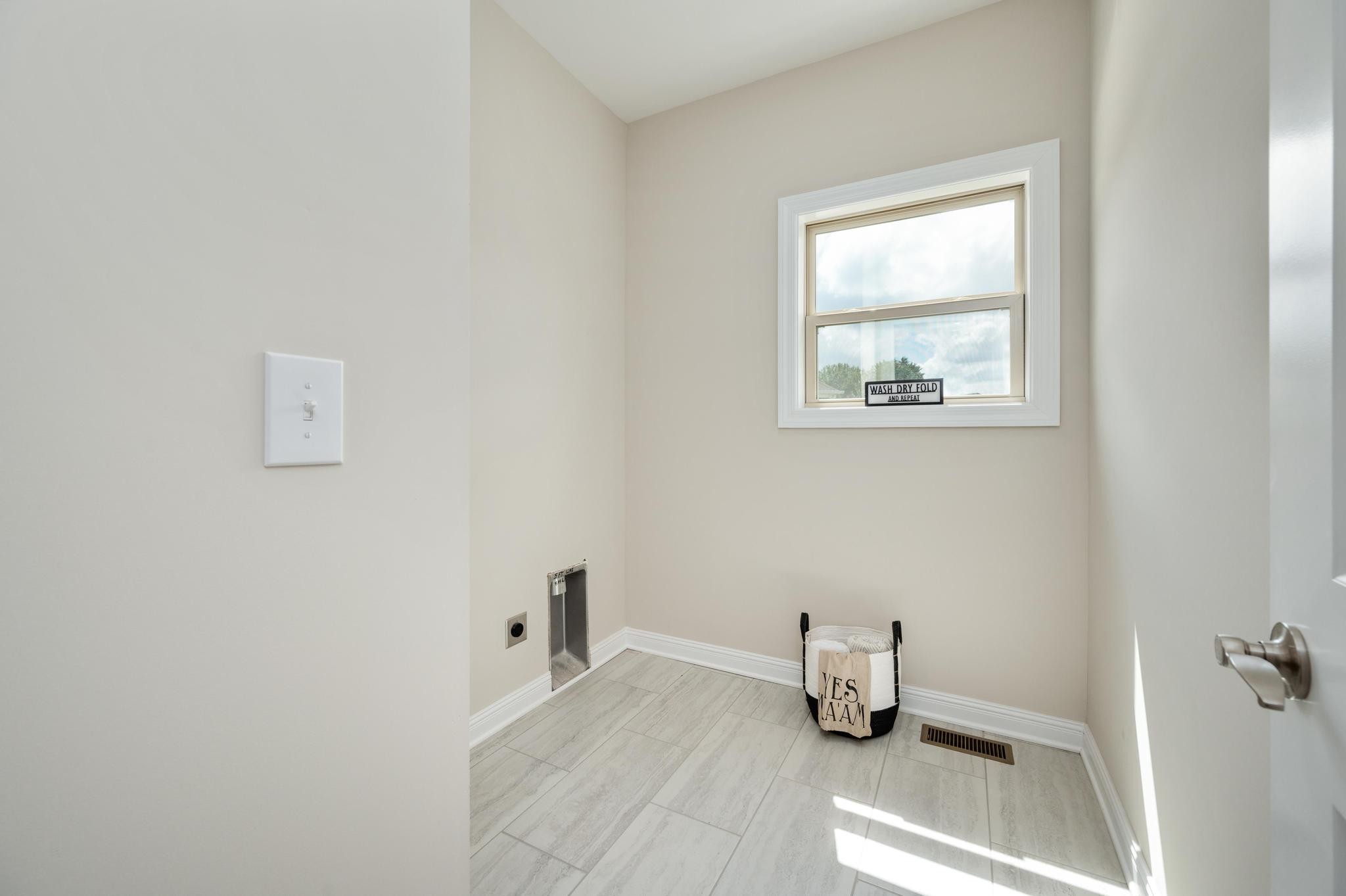 104 Waycross Dr