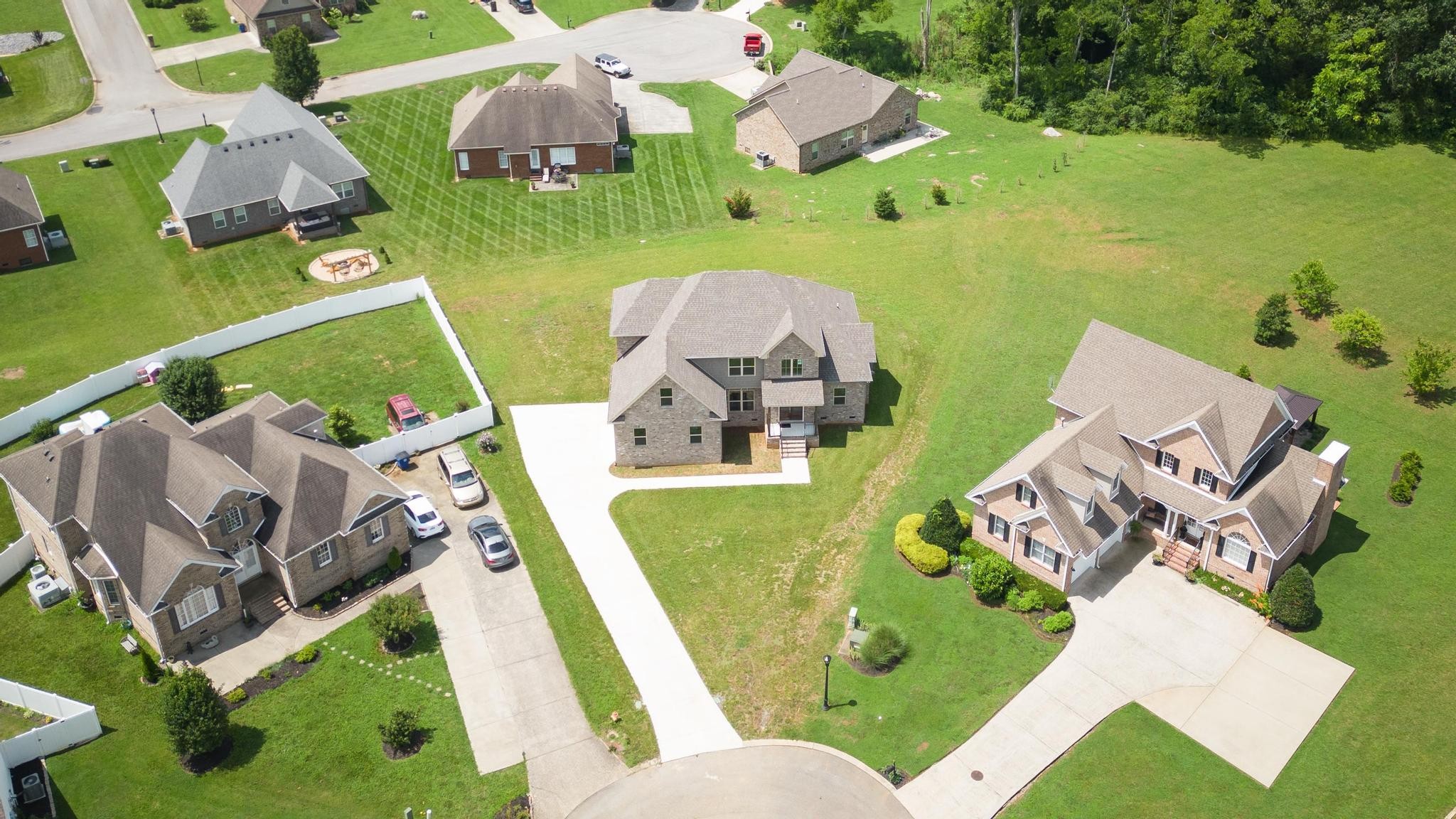 104 Waycross Dr