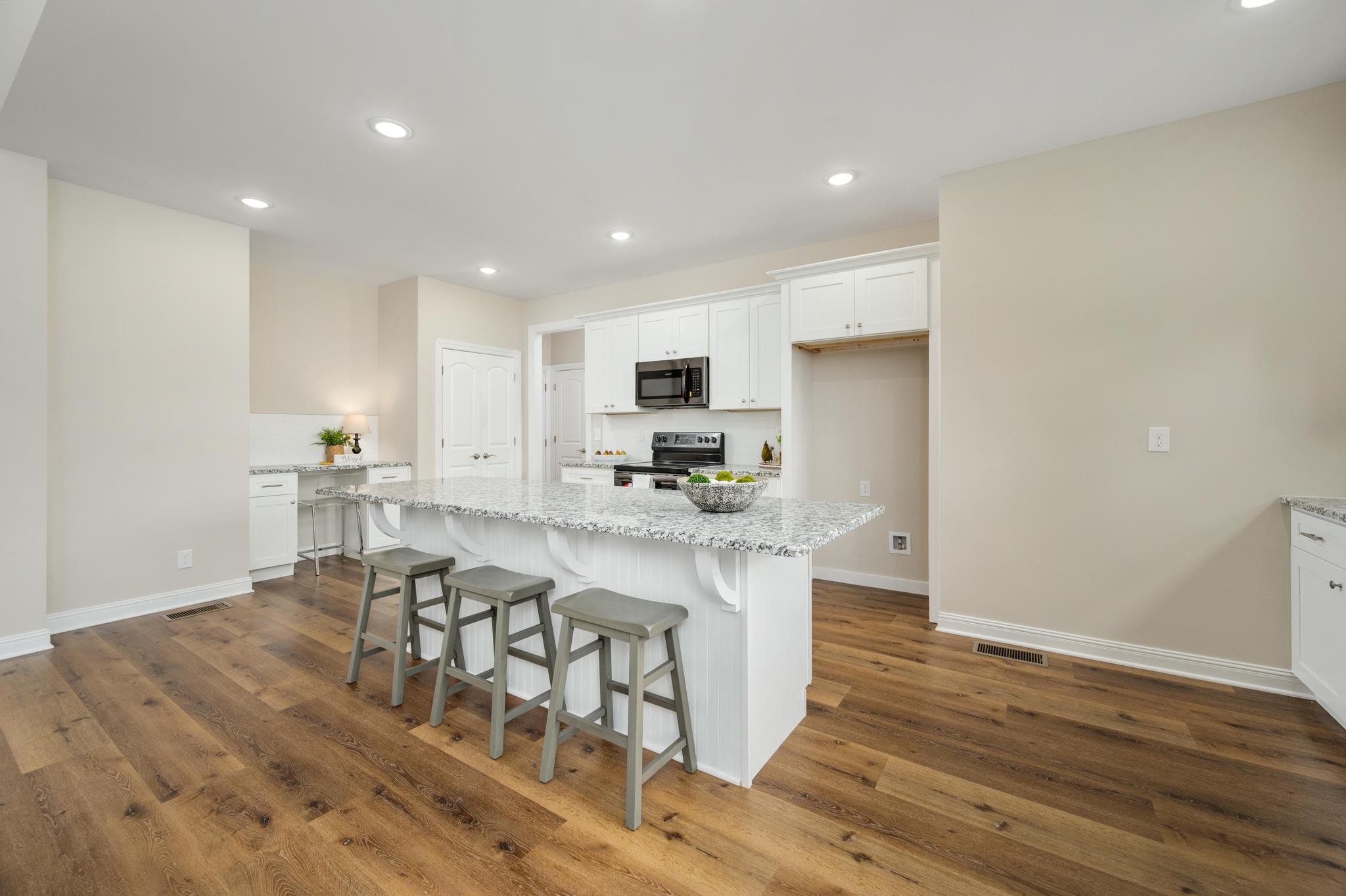 104 Waycross Dr