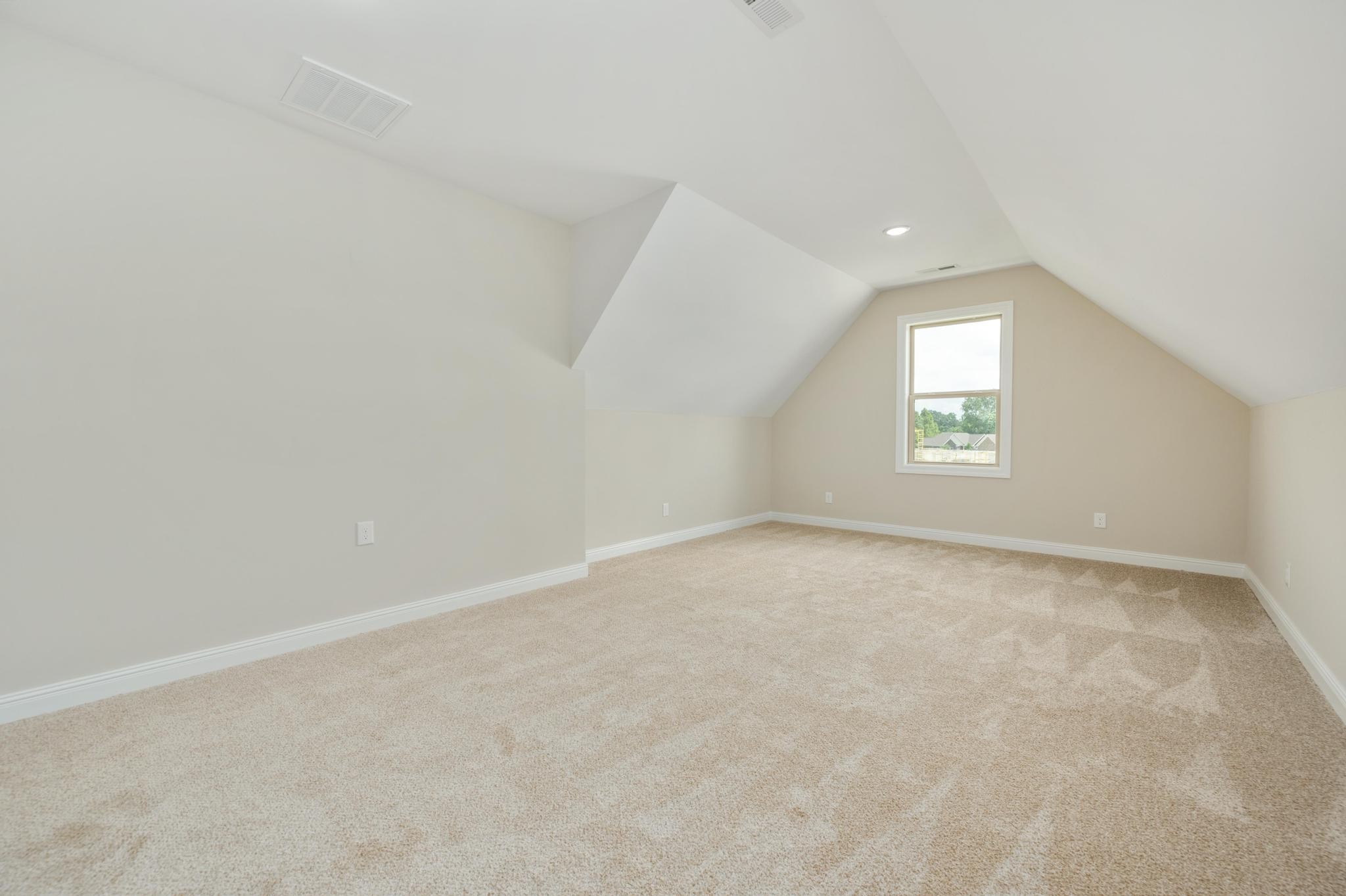 104 Waycross Dr