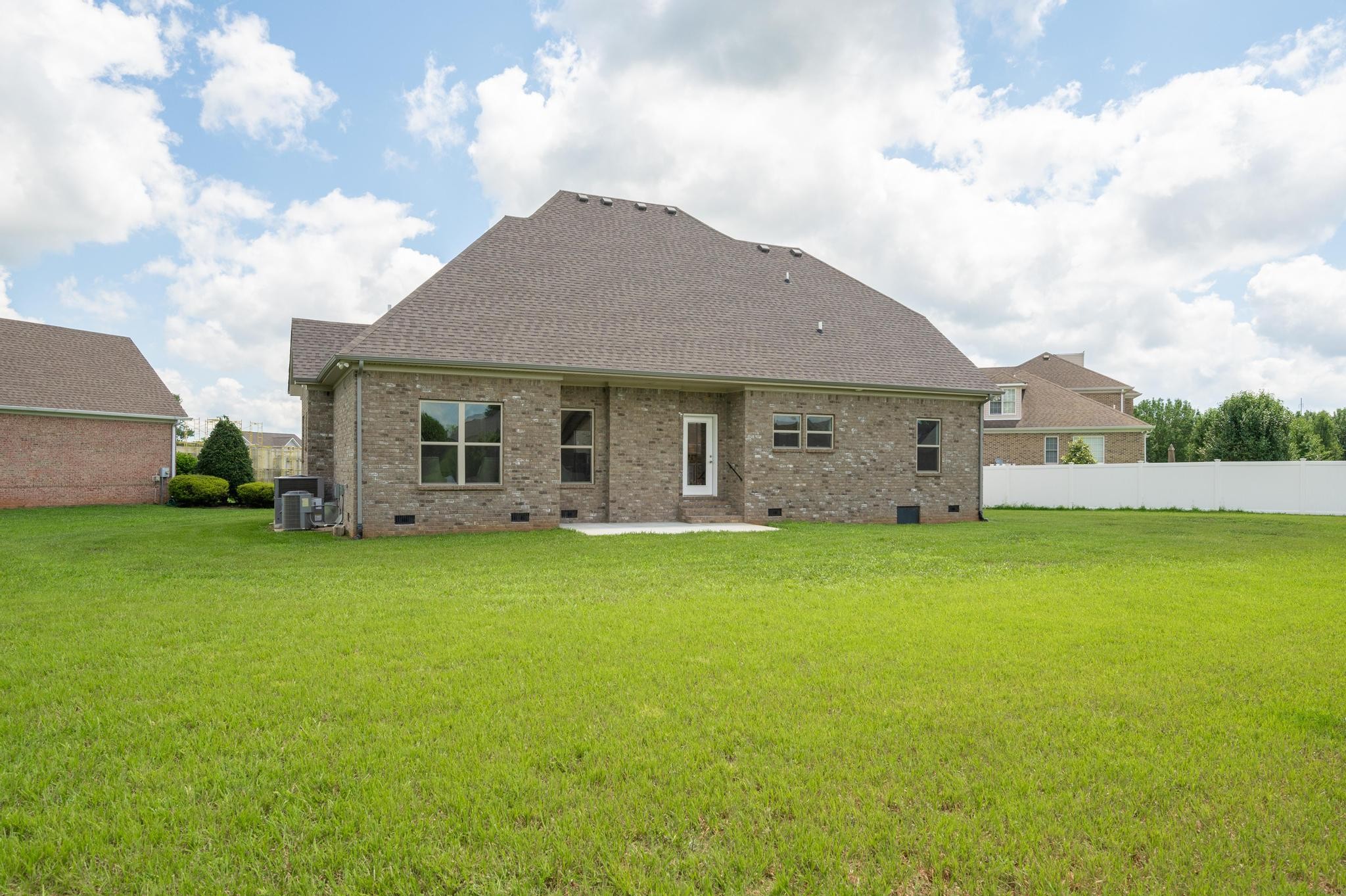 104 Waycross Dr