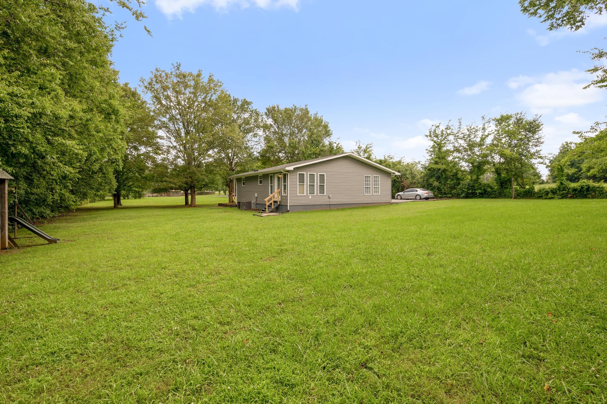 422 Frank Martin Rd
