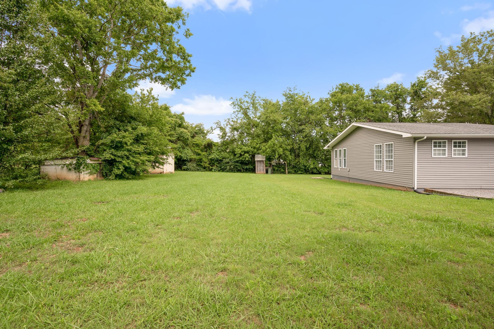 422 Frank Martin Rd