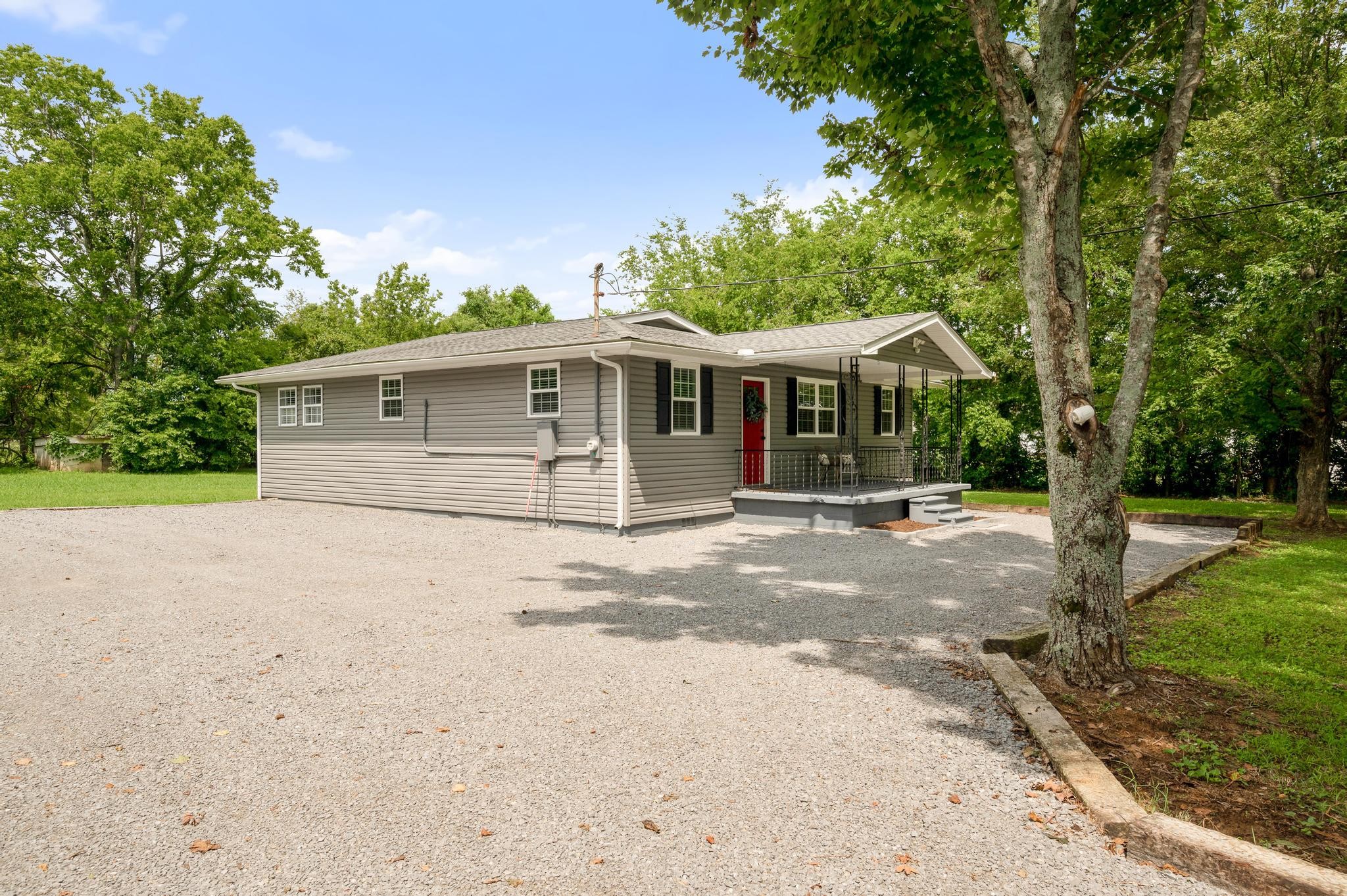 422 Frank Martin Rd