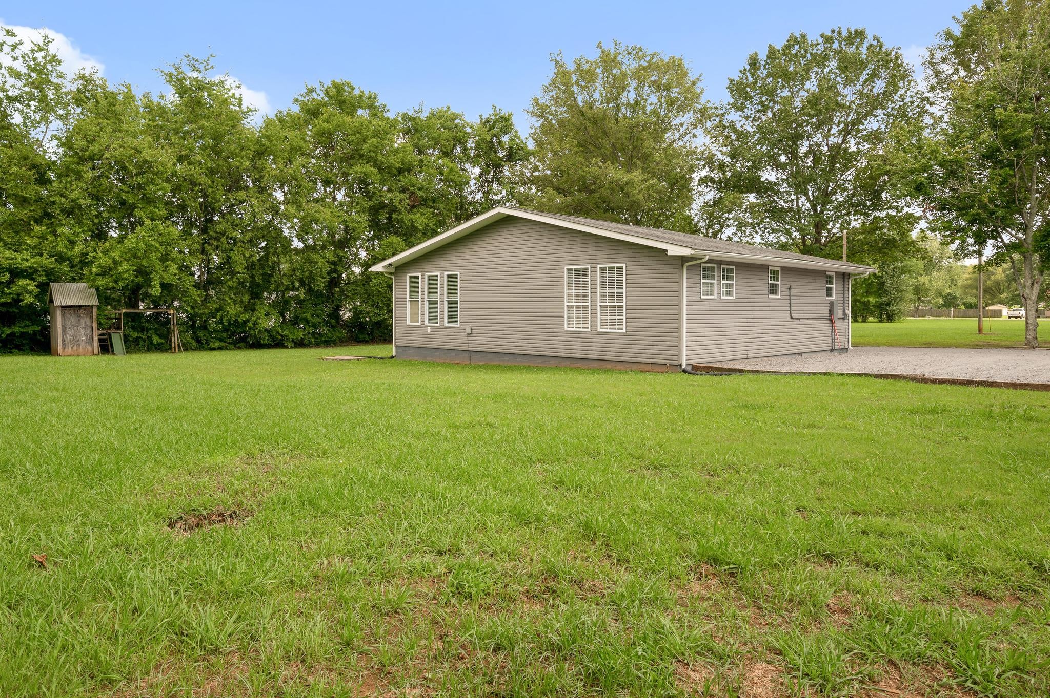422 Frank Martin Rd