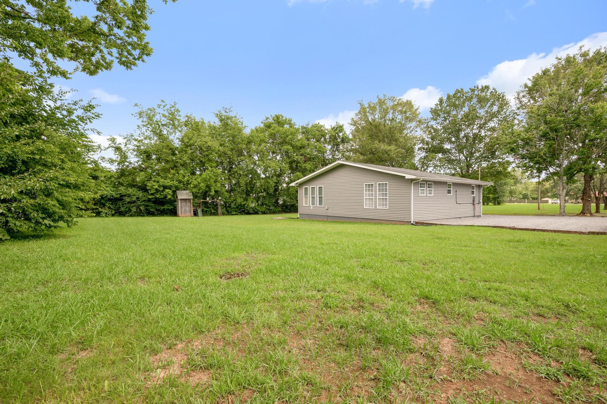 422 Frank Martin Rd