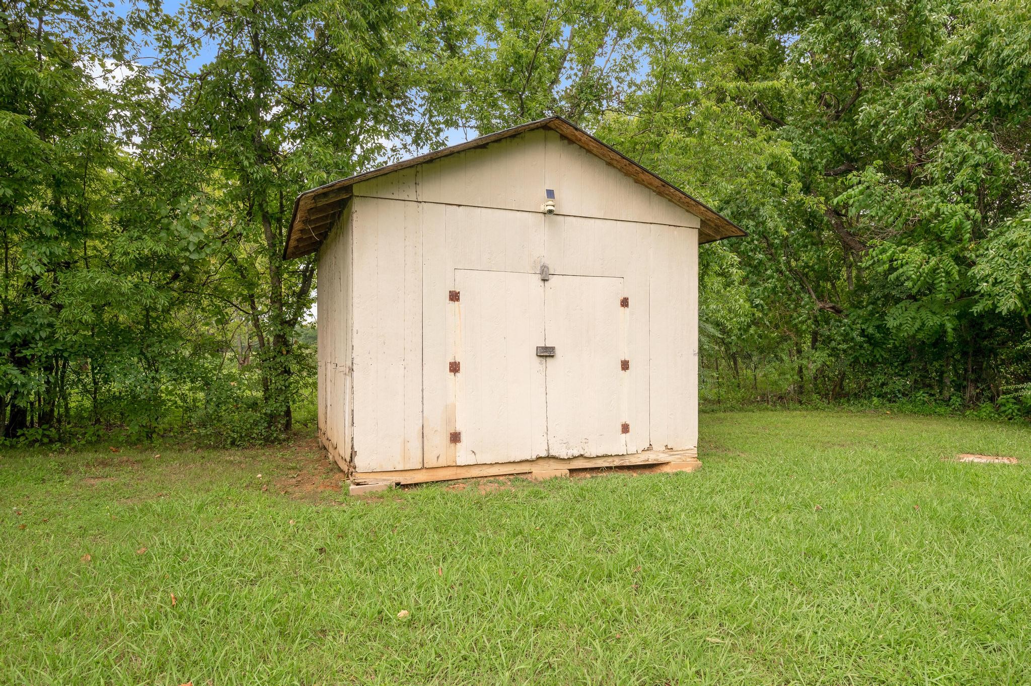 422 Frank Martin Rd